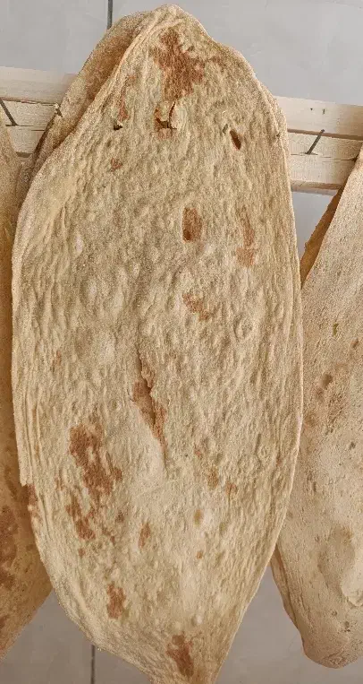 نان محلی یا خانگی با آرد کامل|خوردنی و آشامیدنی|تربتحیدریه, بالا ولایت|دیوار