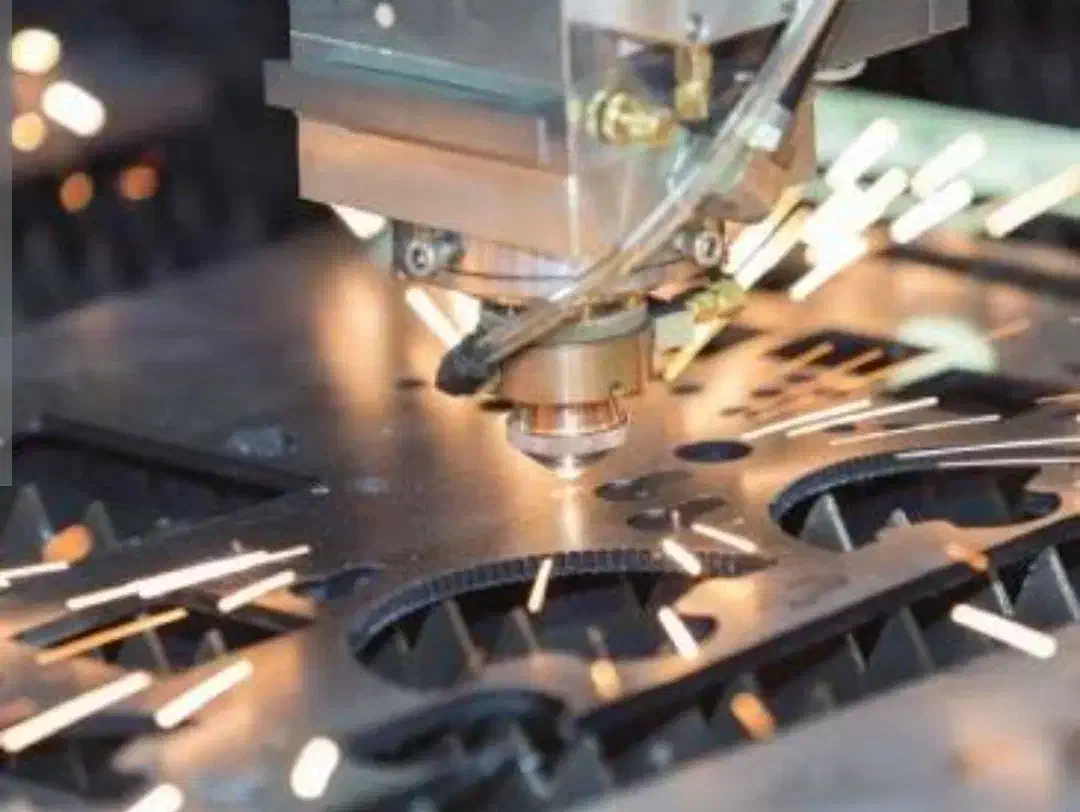 خدمات برش لیزر و مونتاژ فلزات|خدمات پیشه و مهارت|اصفهان, شهرک صنعتی امیرکبیر (شاپور جدید)|دیوار