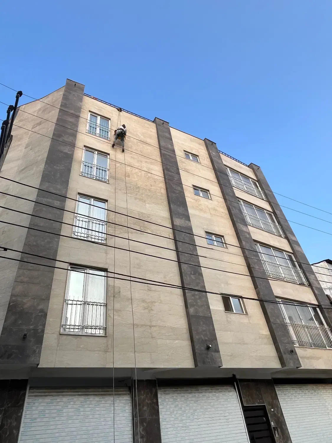 کار در ارتفاع بدون داربست|خدمات پیشه و مهارت|آمل, |دیوار