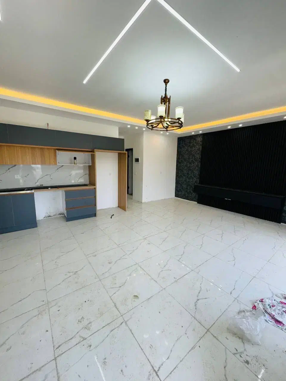 ویلا مدرن نوساز شهرک خصوصی سنددار|فروش خانه و ویلا|امامزاده عبدالله, |دیوار