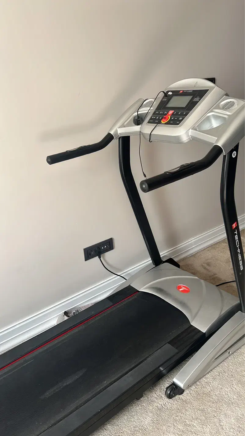 تردمیل دست دو تمیز برند تکنس|تجهیزات ورزشی|قم, شهرک قدس|دیوار