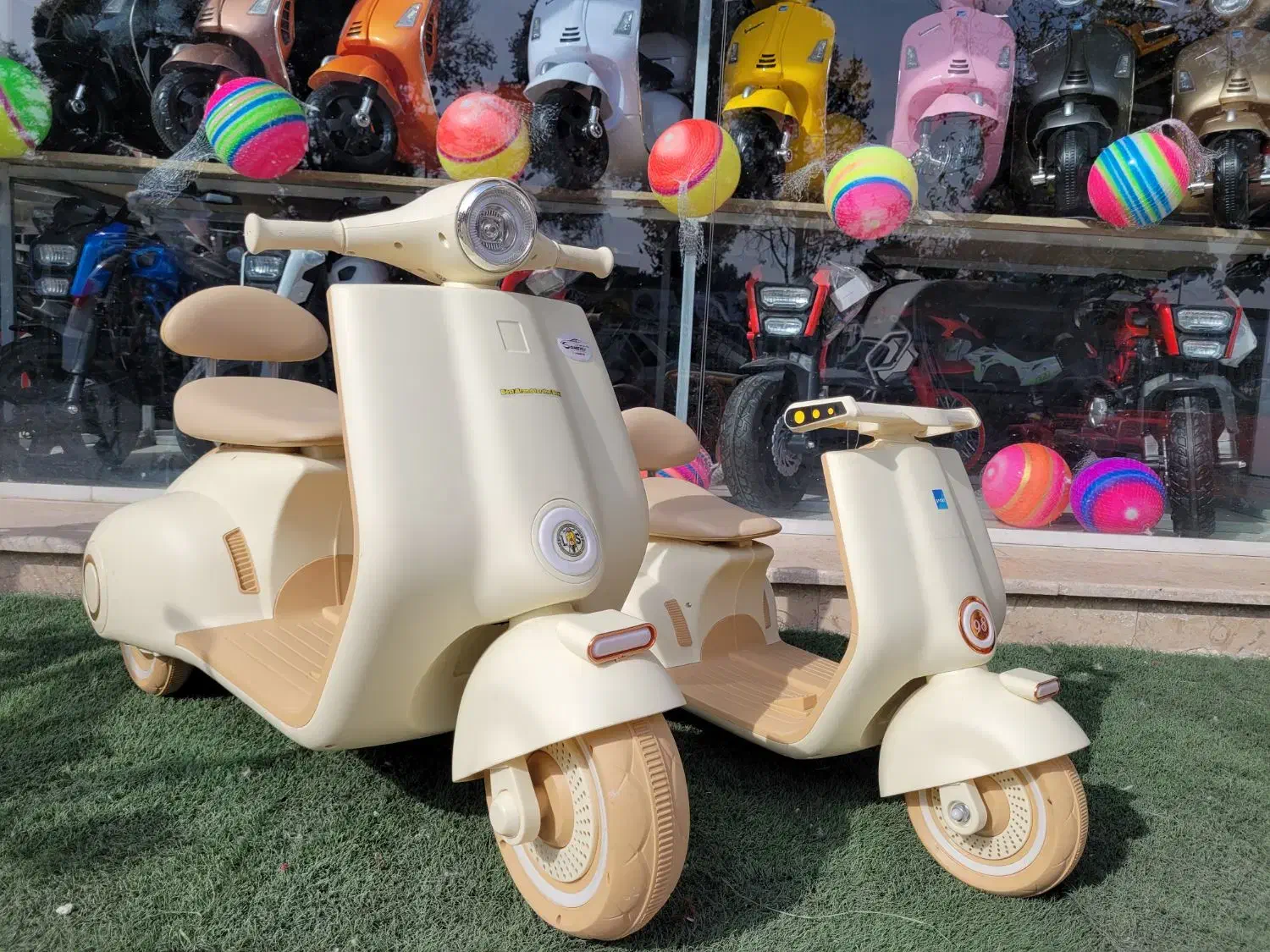 موتور شارژی وسپا فضایی /اقساط ۴ ماه چکی|اسباب‌‌بازی|تاکستان, |دیوار