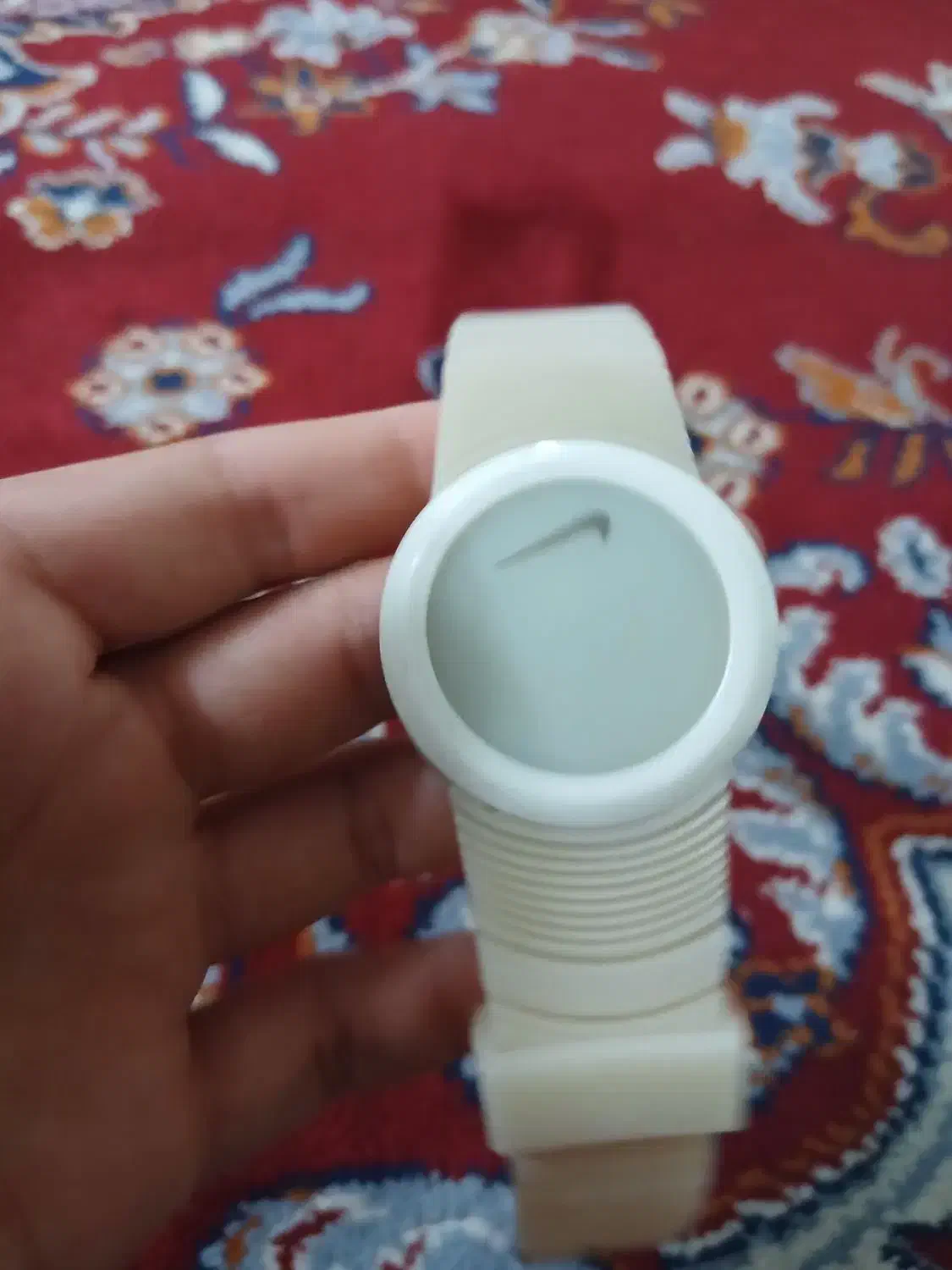 ساعت موچی|ساعت|تربت‌حیدریه, آسایش|دیوار