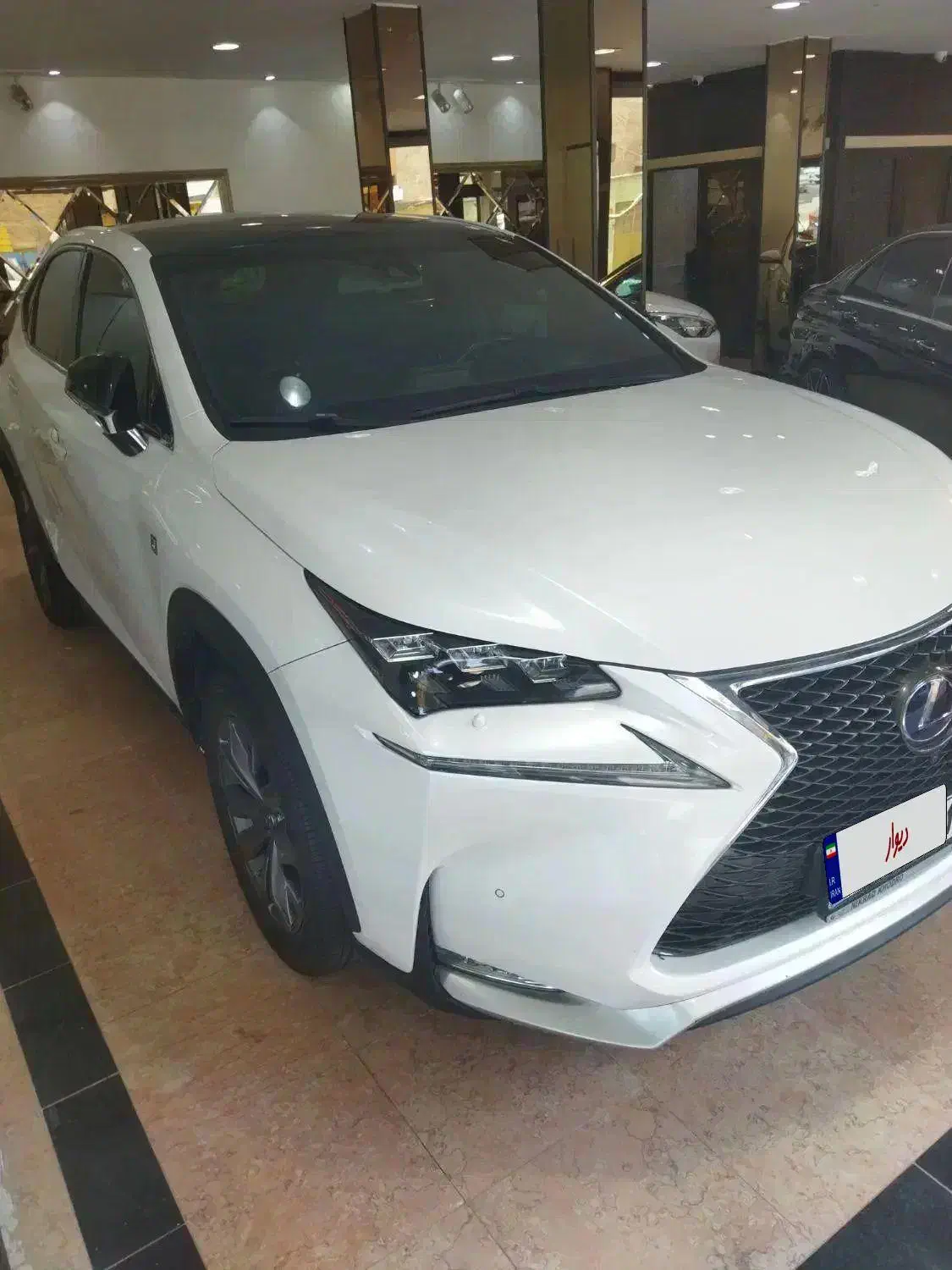 لکسوس nx300 ۲۰۱۷ ۷کلید فول عمان سفید بدون رنگ|خودرو سواری و وانت|تهران, سعادتآباد|دیوار