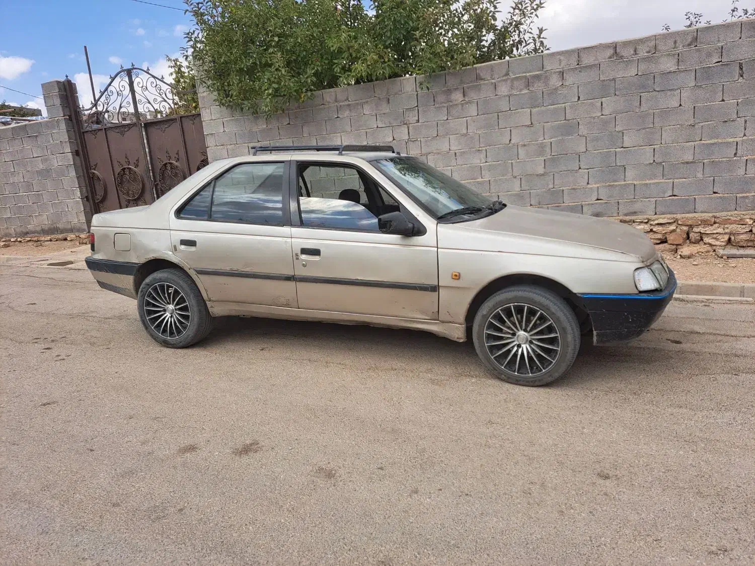 پژو ۴۰۵|خودرو سواری و وانت|کبودرآهنگ, |دیوار