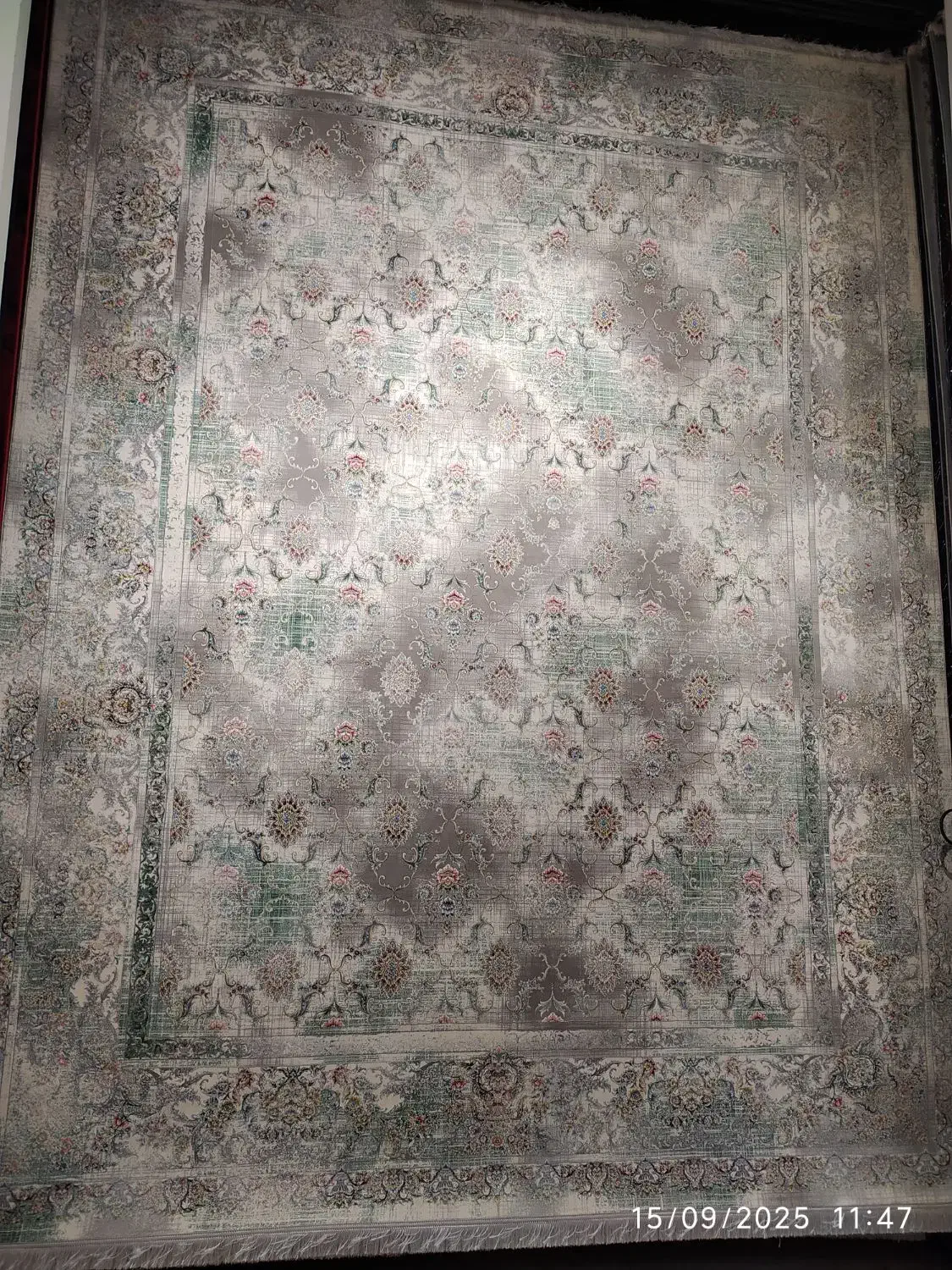 فرش(vip )ضخیم شانه بالا/قسطی|فرش|مشهد, شیرودی|دیوار