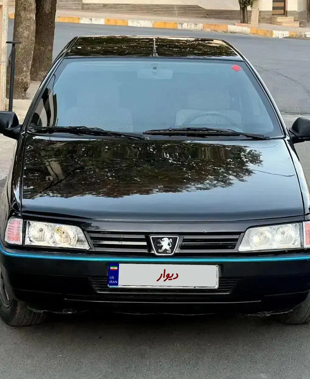 405مدل ۸۳عروسک دوتیکه رنگ شاسی پلم|خودرو سواری و وانت|رشت, یخسازی|دیوار