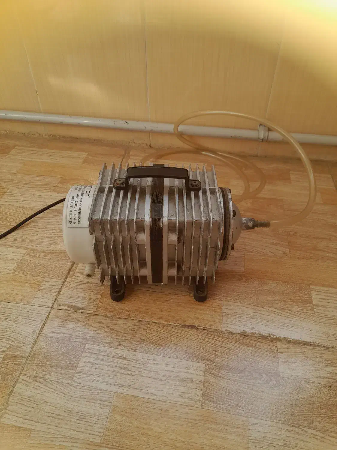 پمپ آکواریم|ماهی|رباطکریم, رباطکریم|دیوار