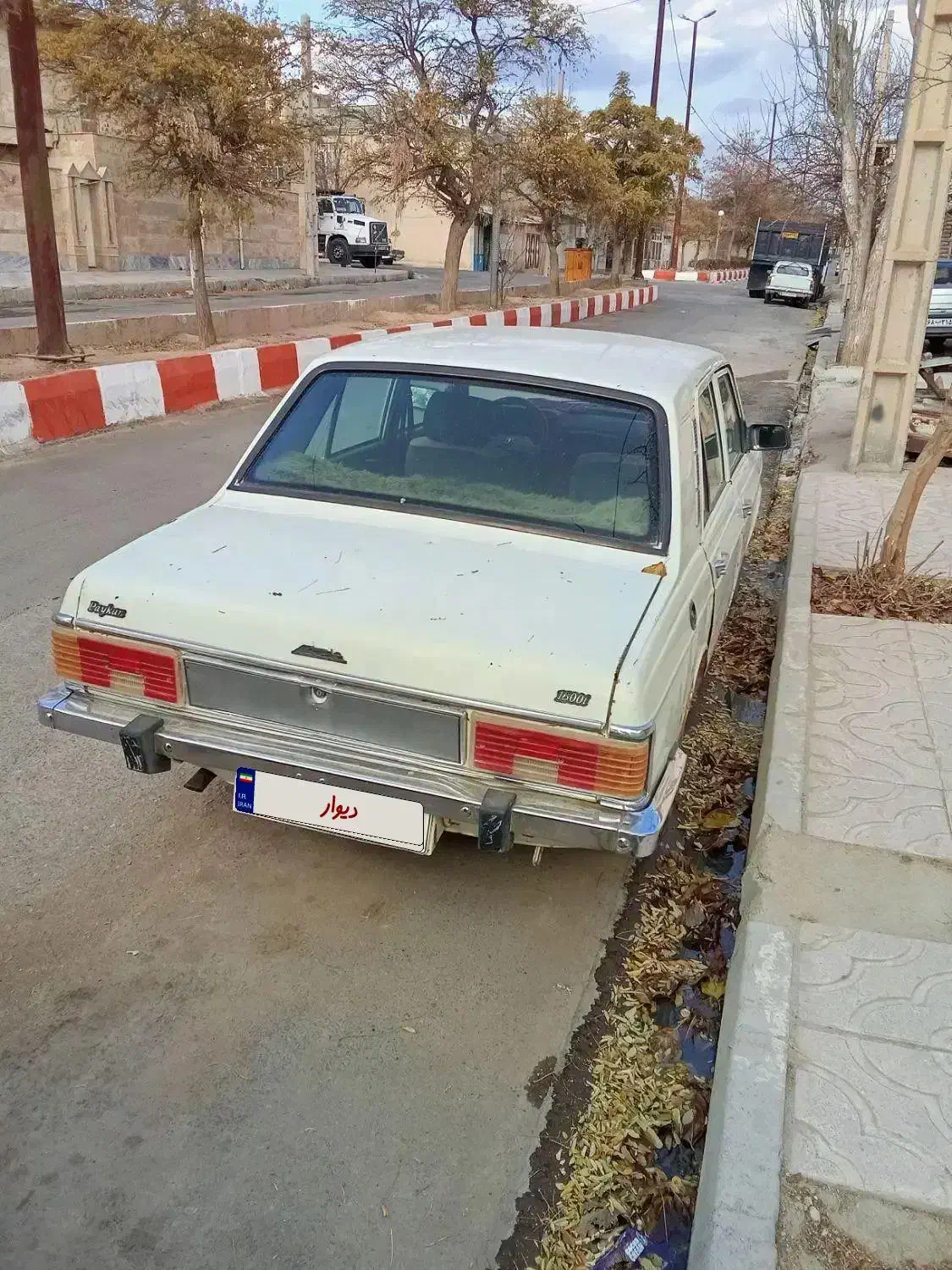 پیکان مدل ۸۳|خودرو سواری و وانت|بروجرد, |دیوار