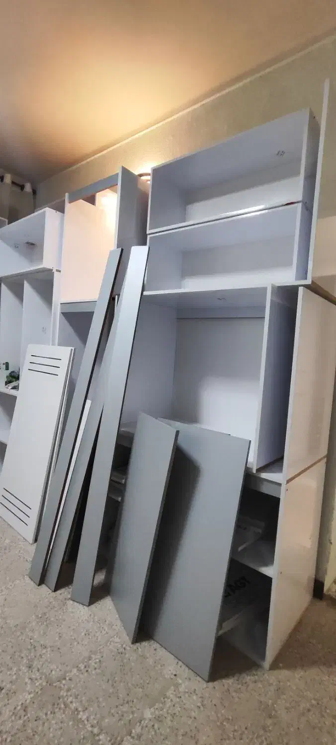 کابینت هایگلاس پلکانی/استفاده نشده(دست دوم)|مصالح و تجهیزات ساختمان|شیراز, زرهی|دیوار