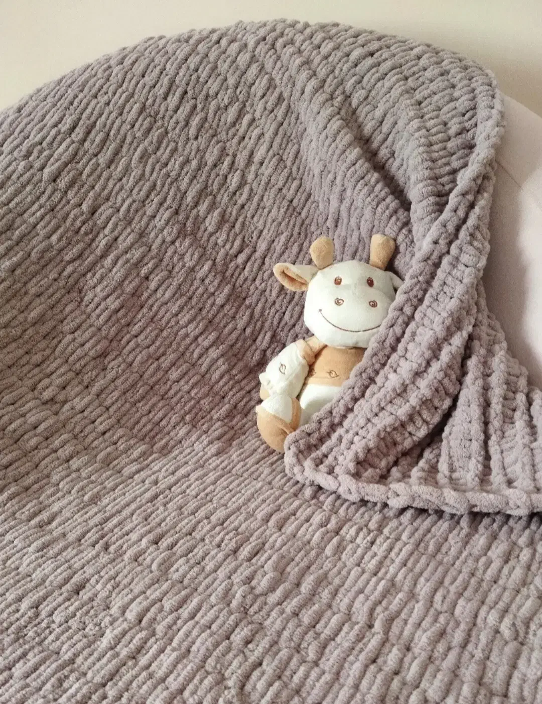 پتویِ آلیزه پافی برای نوزاد و کودک دلبند شما|رختخواب، بالش، پتو|ابهر, |دیوار