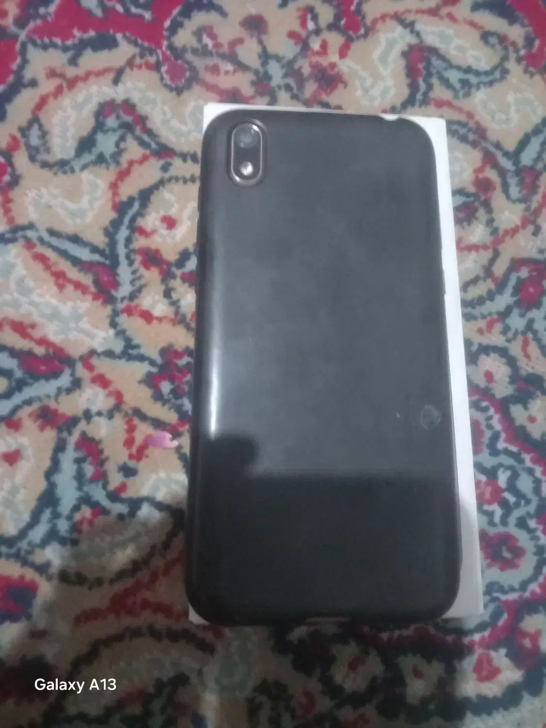 گوشی‌ وای 5|موبایل|صحنه, |دیوار