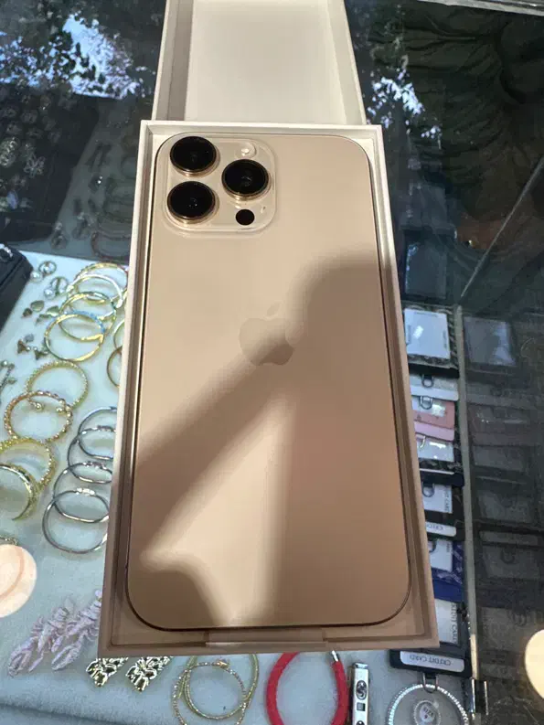 ایفون ۱۶ پرومکس ۲۵۶|موبایل|تهران, بازار|دیوار