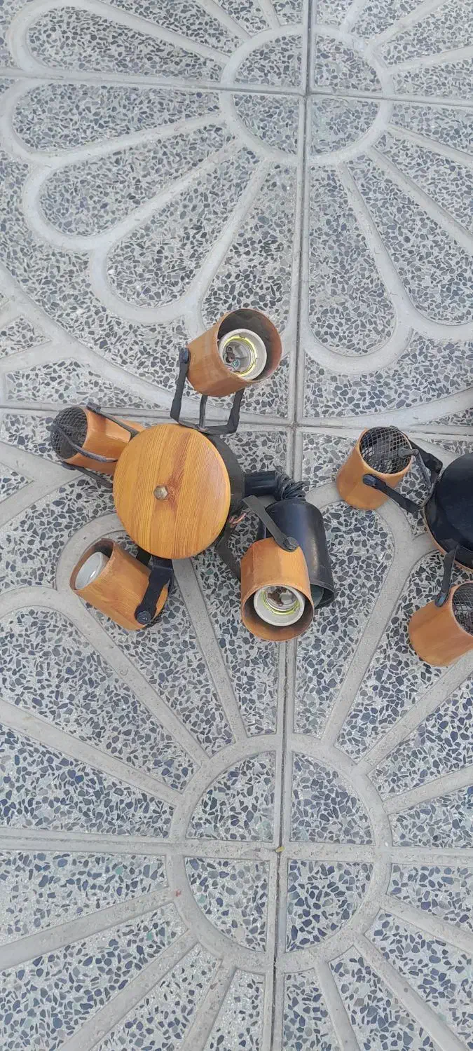 لوستر برق چهارشاخه|لوستر و چراغ آویز|ارومیه, |دیوار