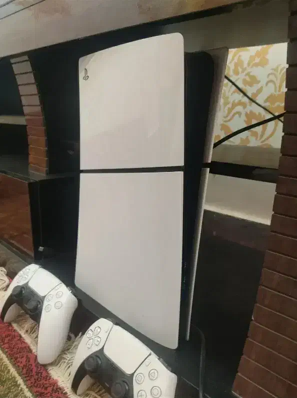 اسلیم PS5 دو دسته دیجیتال معاوضه با ps4 دارم|کنسول، بازی ویدئویی و آنلاین|گرگان, |دیوار