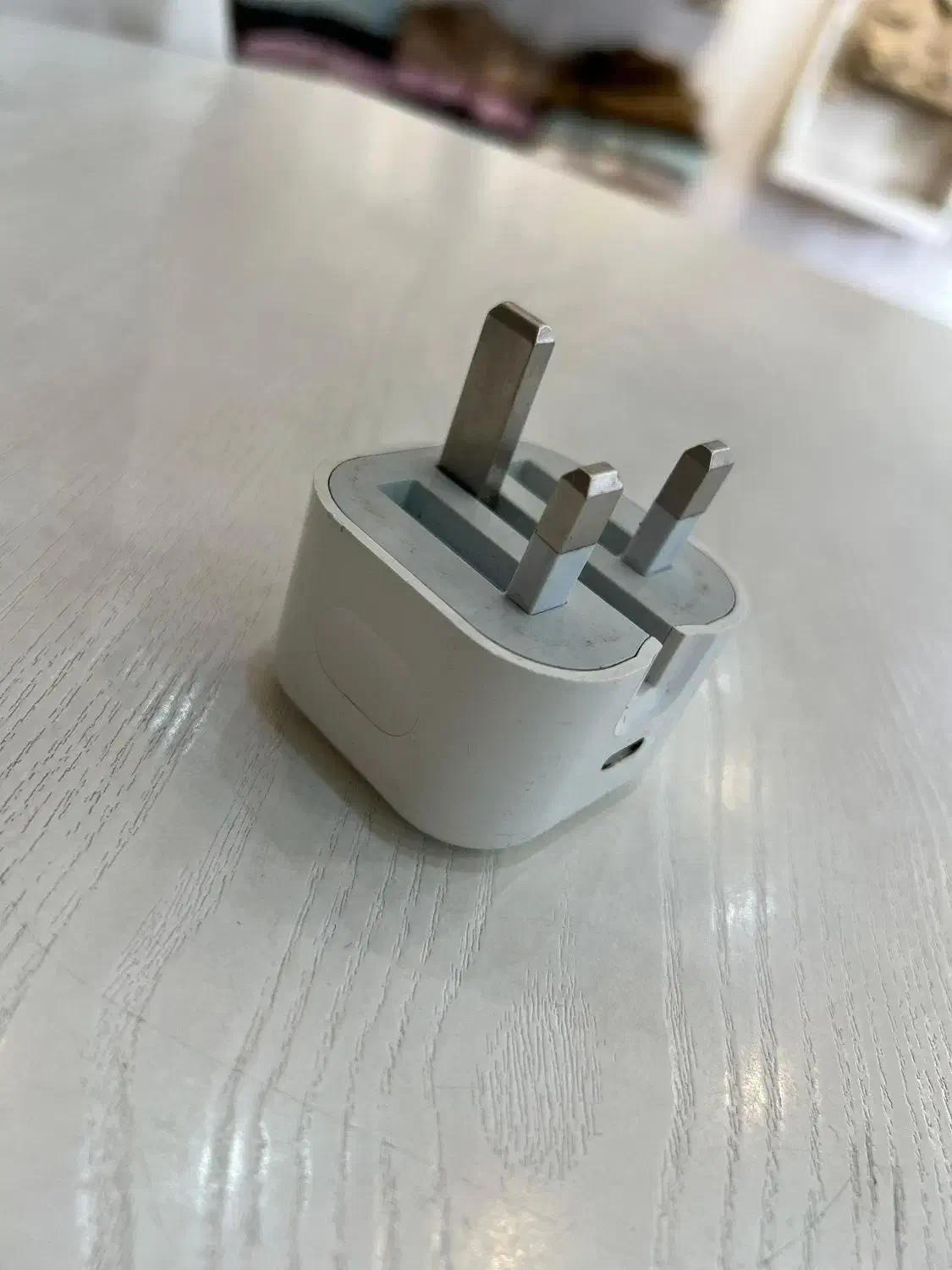 یک عدد شارژر اصل آیفون 20 وات|لوازم جانبی موبایل و تبلت|رشت, پیرسرا|دیوار