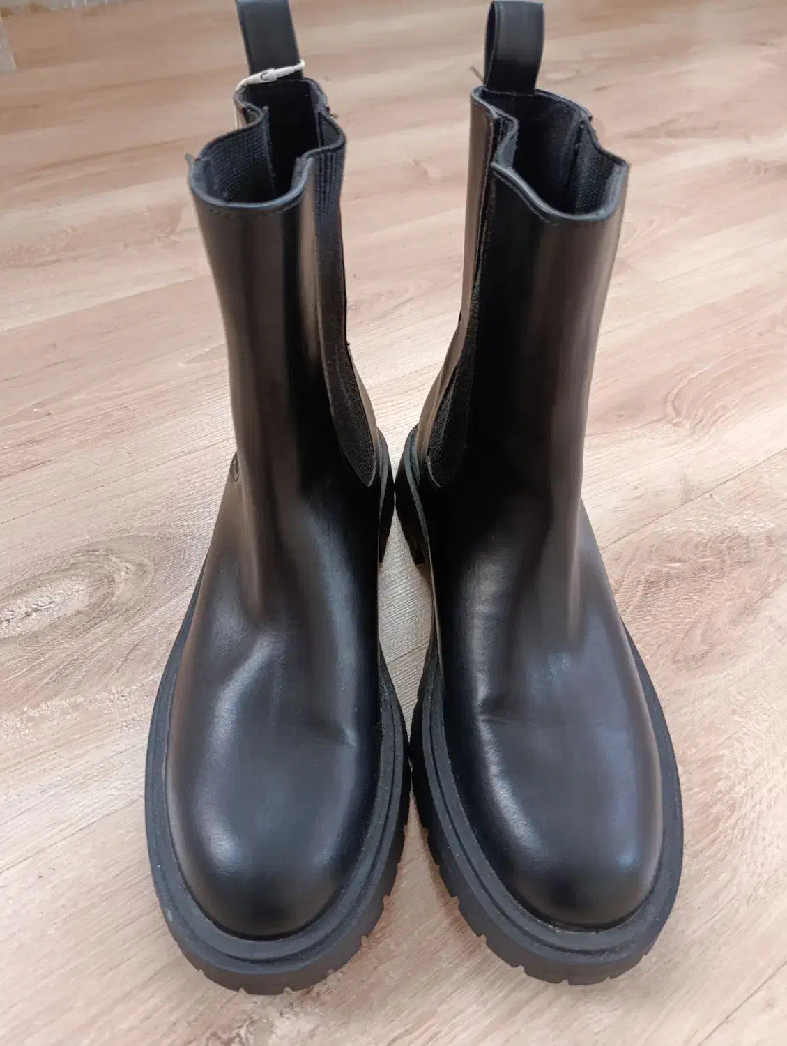 بوت مارک pullandbear|کیف، کفش، کمربند|تهران, فرمانیه|دیوار