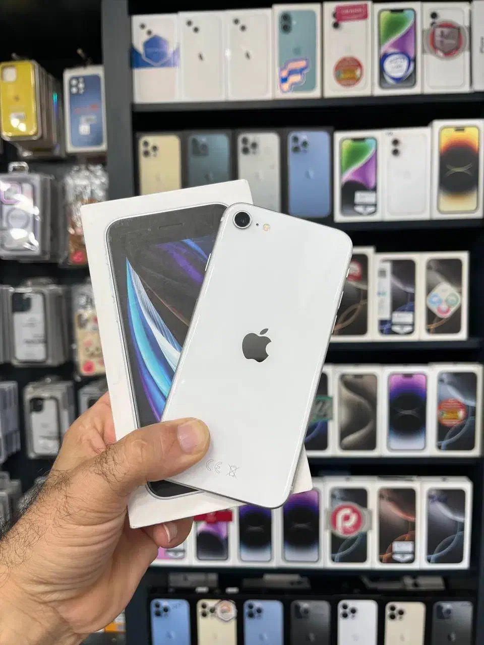 آیفون Se مدل 2020 با حافظه 256 با اقساط بلند مدت|موبایل|رشت, بازار|دیوار
