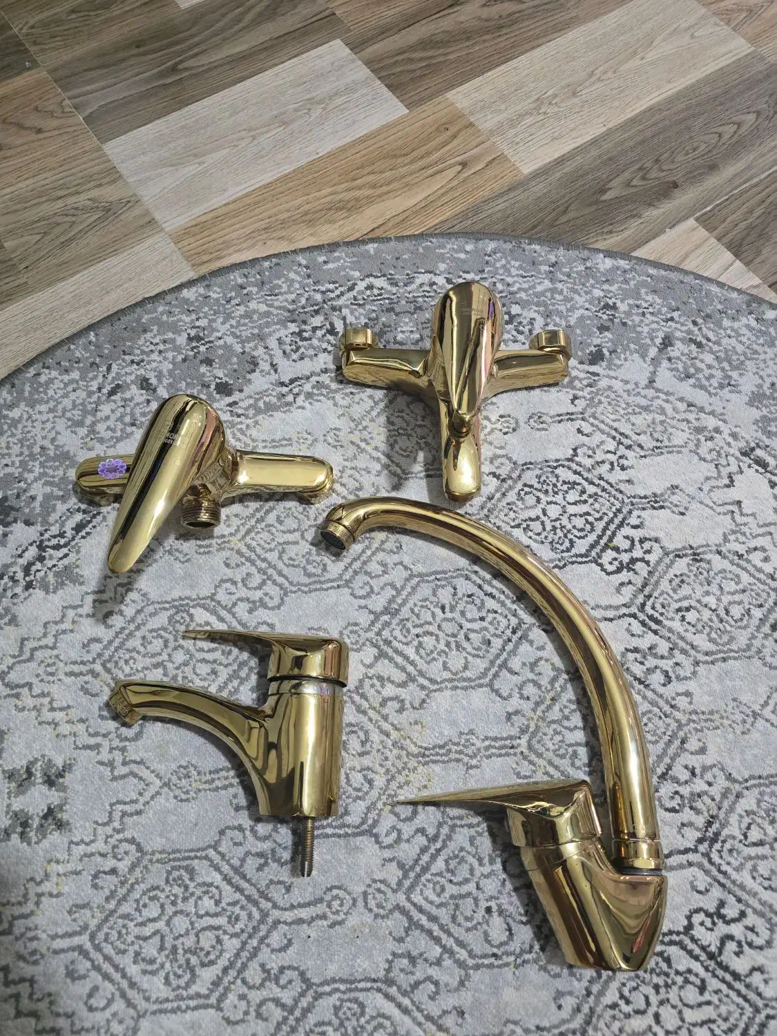 شیرآلات نو . ابزار آچار|لوازم حمام|گرگان, |دیوار