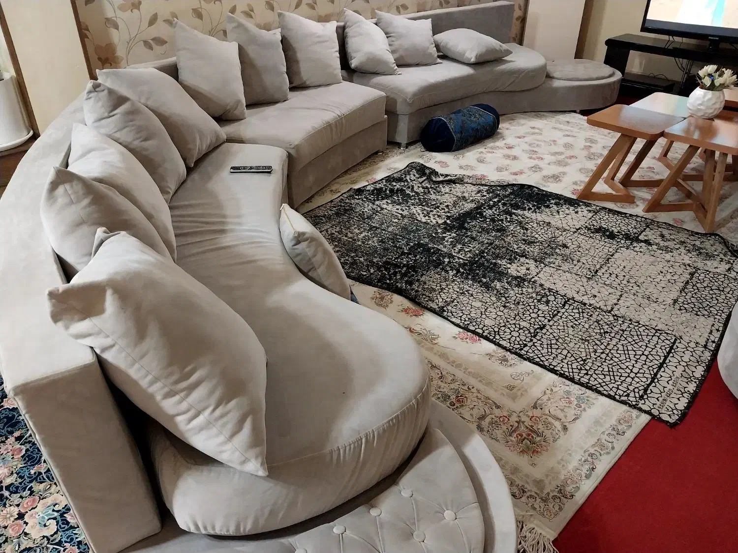 مبل ۱۲نفره|مبلمان خانگی و میز عسلی|شیراز, زرهی|دیوار