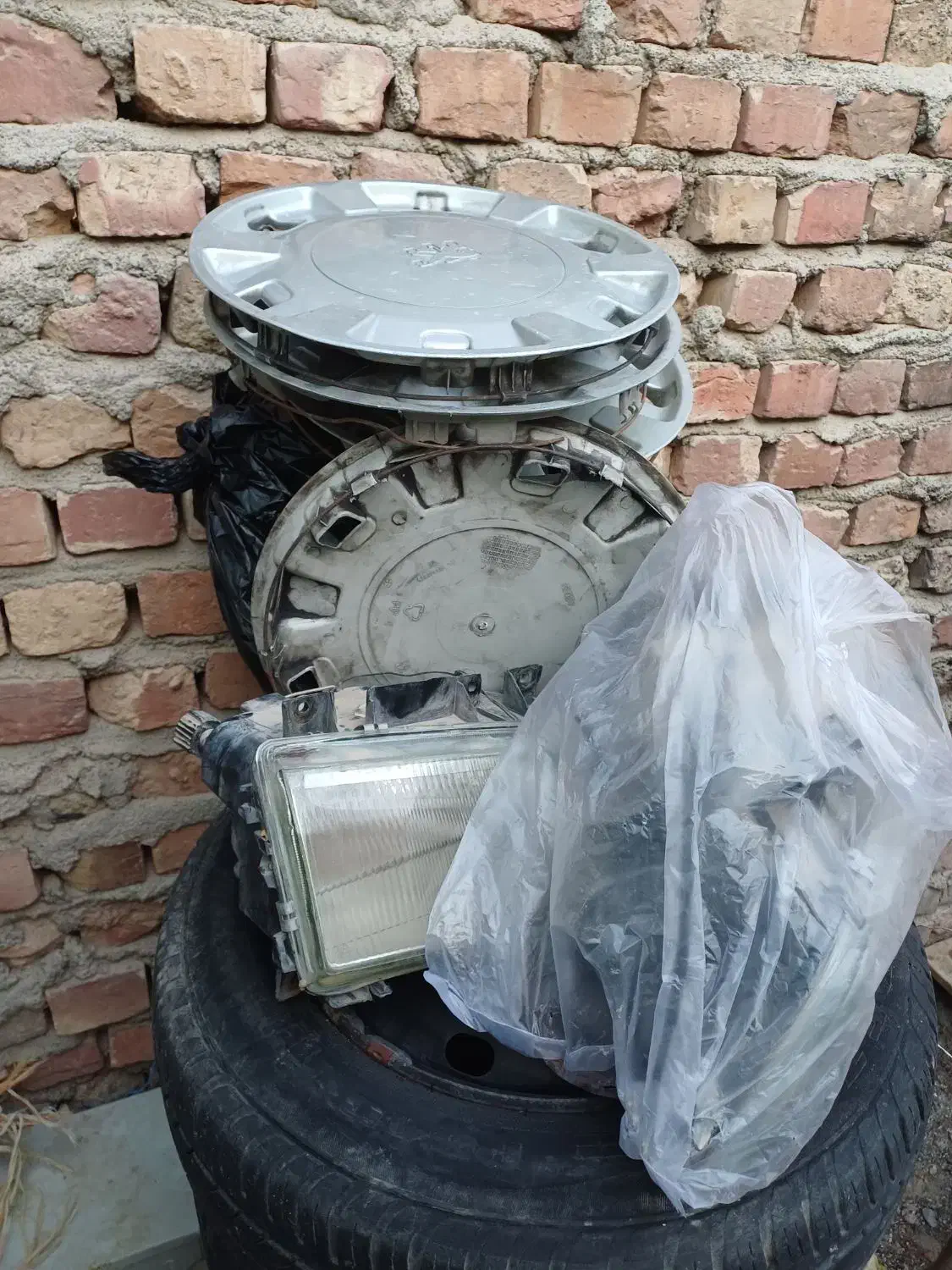 پنج حلقه رینگ و لاستیک فولادی ۱۴|قطعات یدکی و لوازم جانبی|زابل, |دیوار