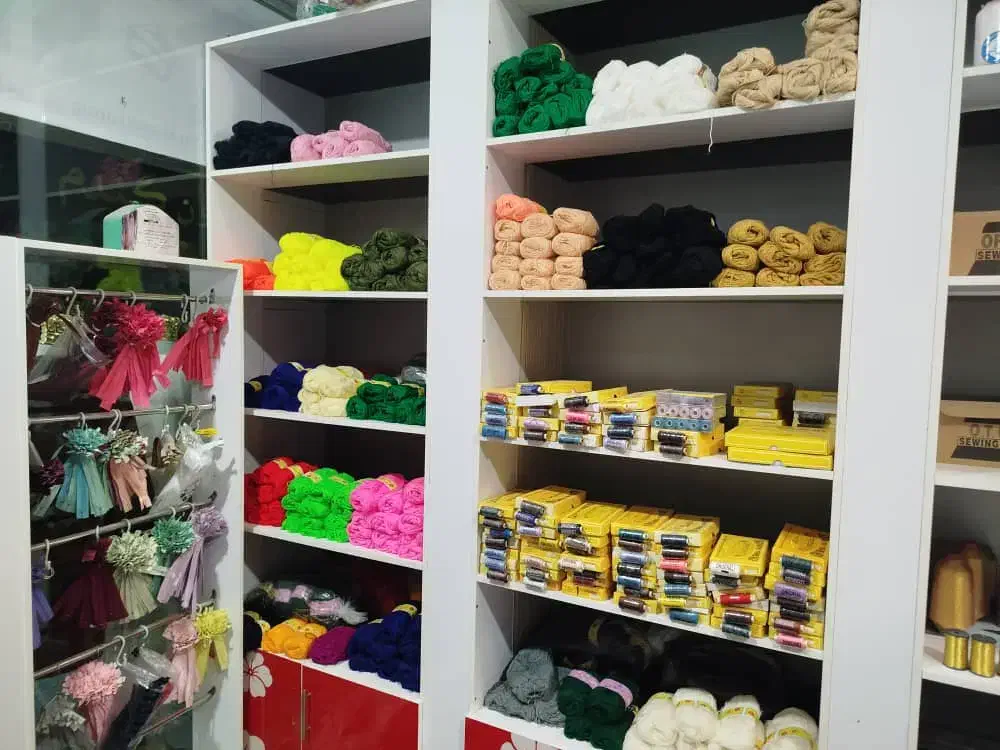 فروش کلی لوازم خیاطی + دکور آماده مغازه|فروشگاه و مغازه|میناب, |دیوار