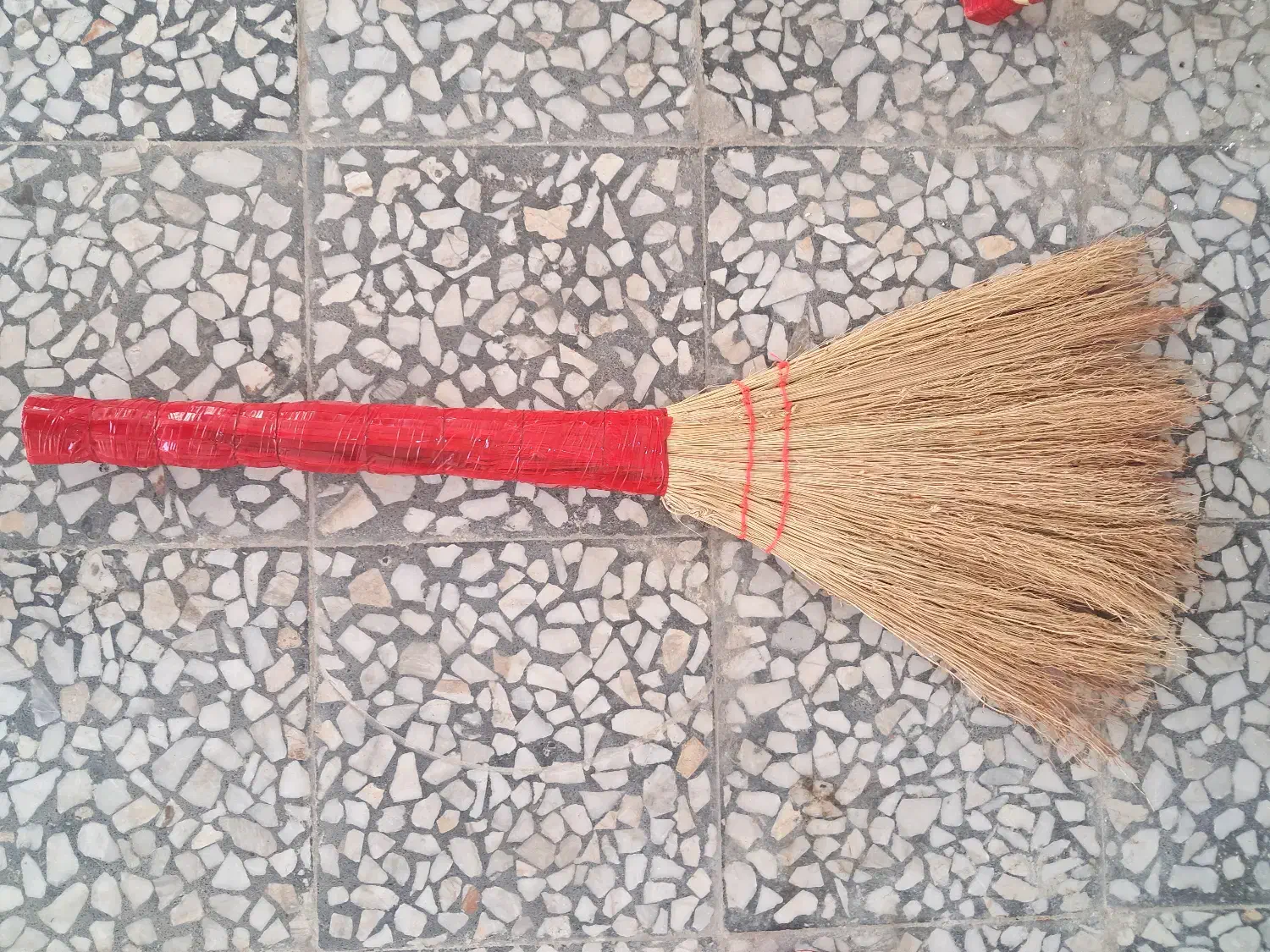 جارو دستی محلی ( سازه )|لوازم نظافت|بابل, |دیوار