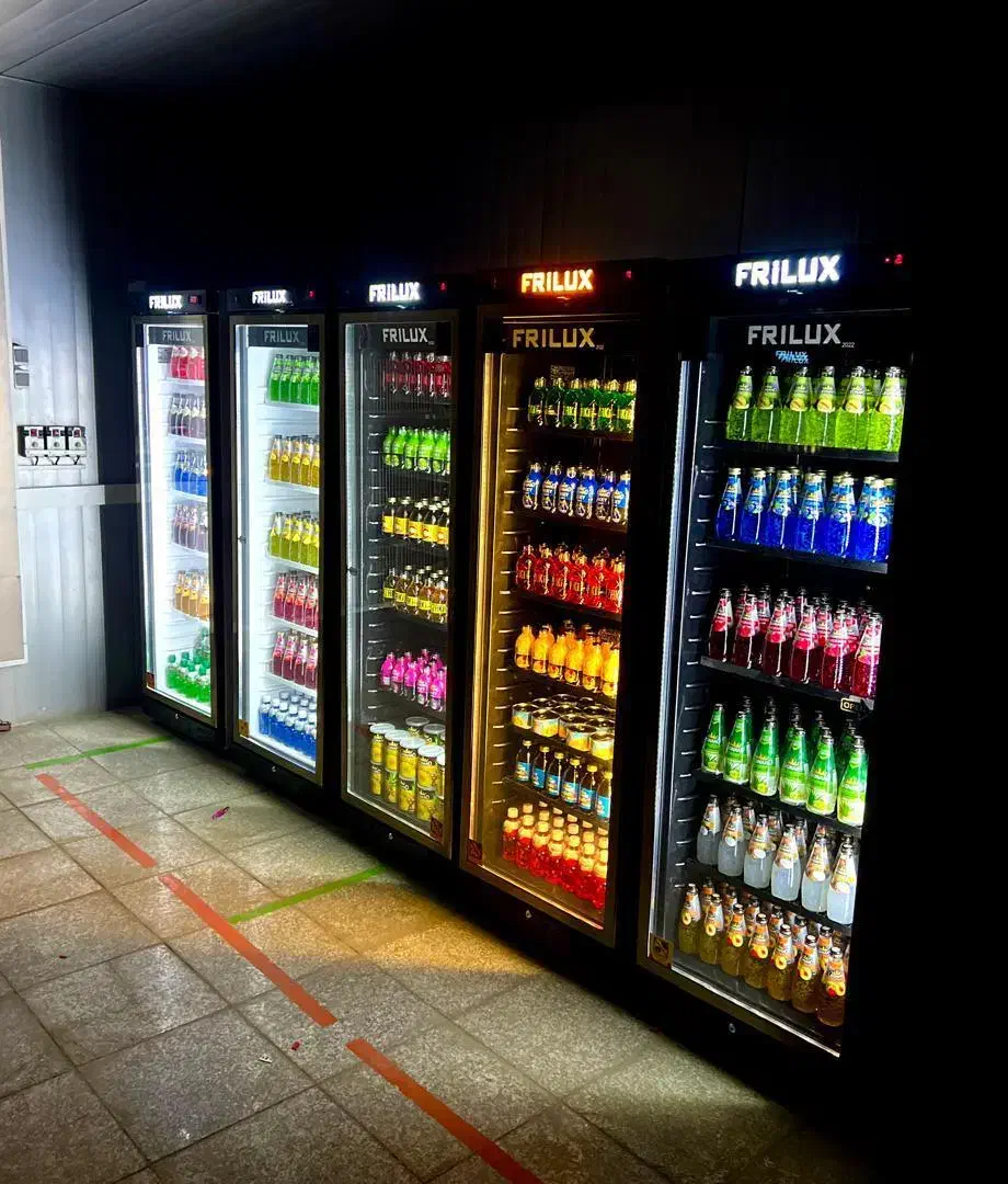 یخچال فروشگاهی مغاذه ایی|فروشگاه و مغازه|اصفهان, خواجه عمید|دیوار