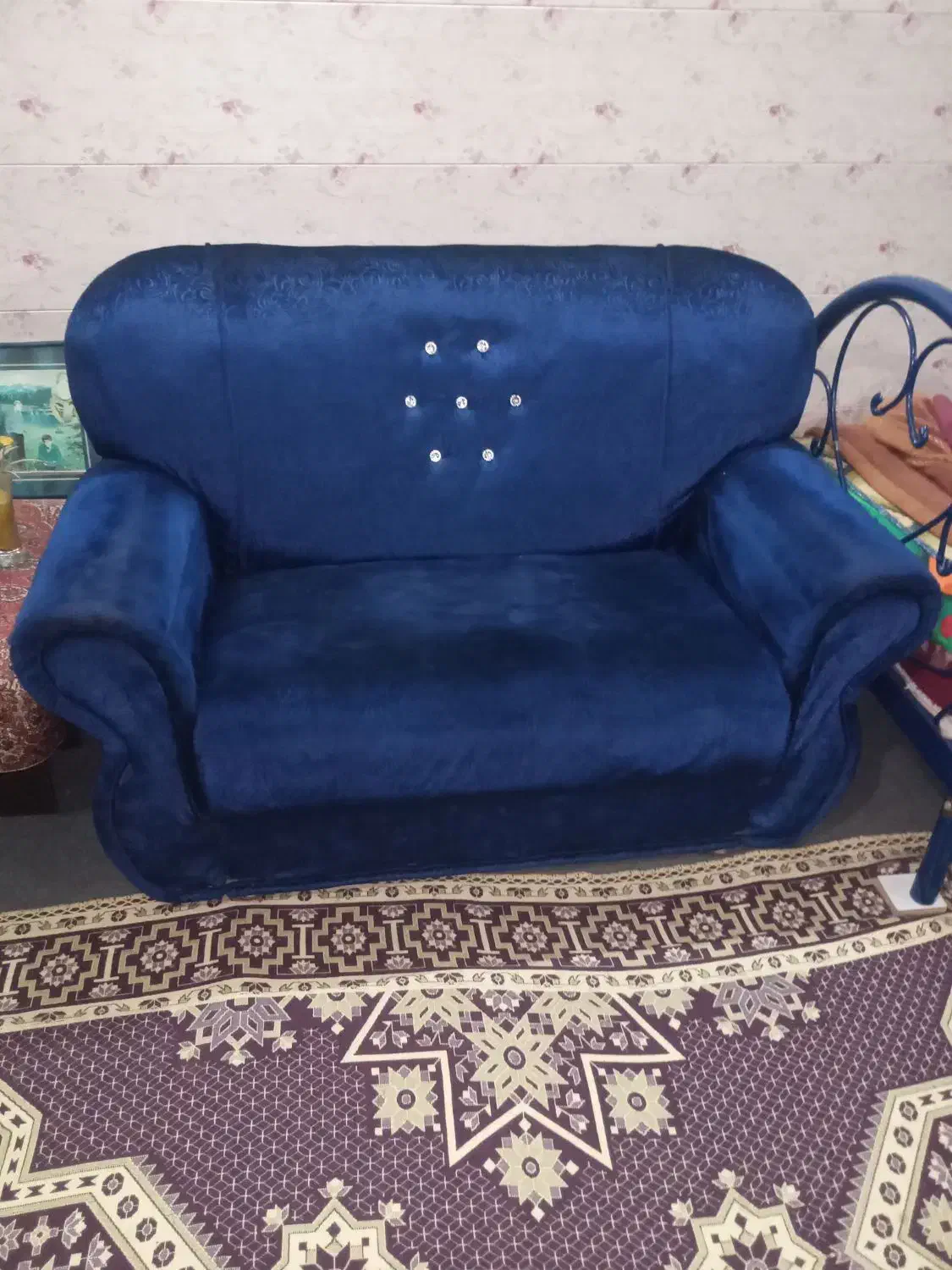 فروش یک دست مبل ۷نفره سالم|مبلمان خانگی و میز عسلی|قائمشهر, |دیوار