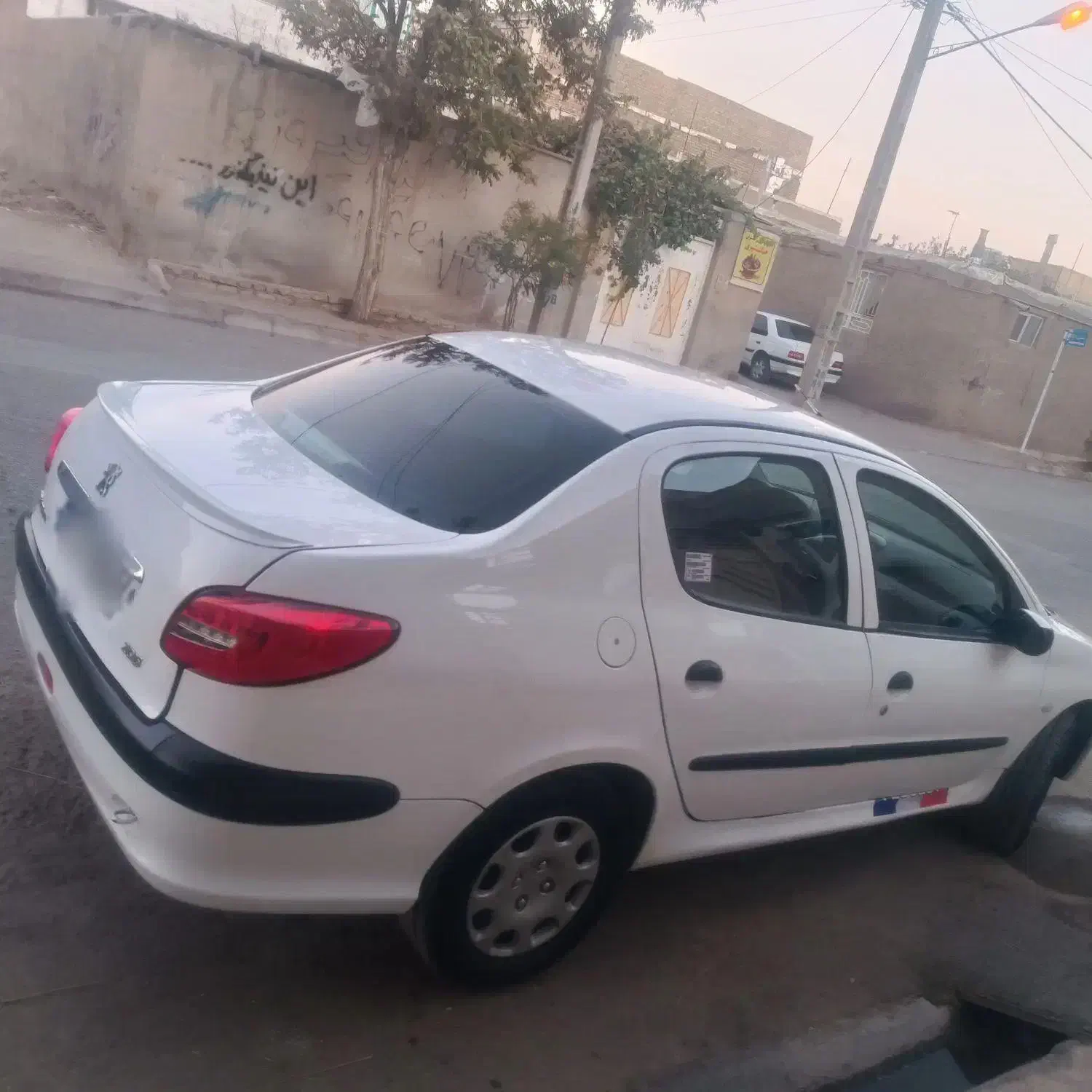 206تیپ 5|خودرو سواری و وانت|تربتحیدریه, باغ سلطانی|دیوار