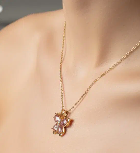 گردنبند طرح پروانه قرمز کد ۲۶۰|بدلیجات|تهران, بازار|دیوار