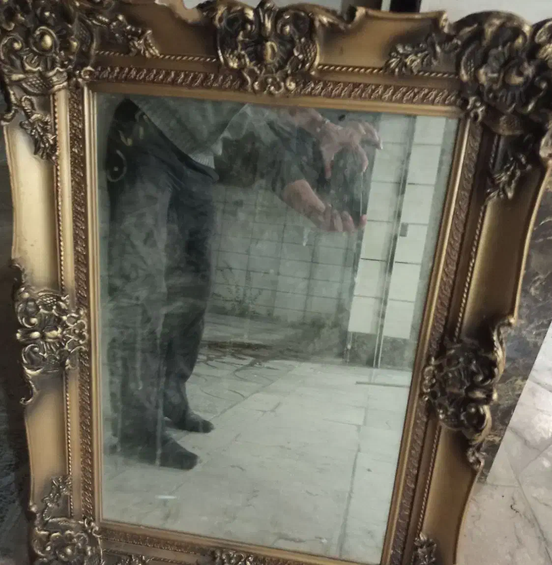 آینه قدی با قابـ .چوبی گل برجسته،دست ساز.۸۰/۱۲۰|آینه|بروجرد, |دیوار