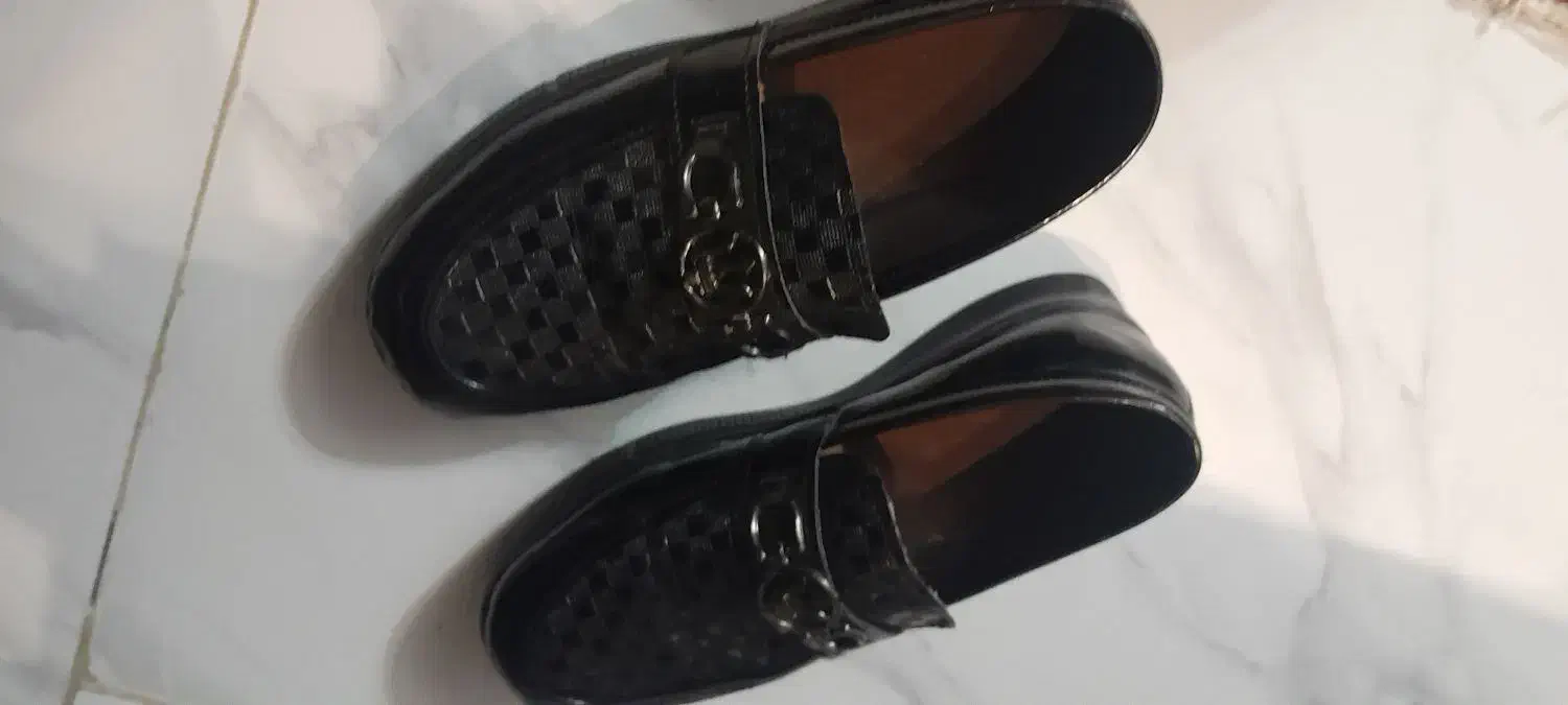 کالج پسرانه|کفش و لباس بچه|رشت, خبرنگار|دیوار