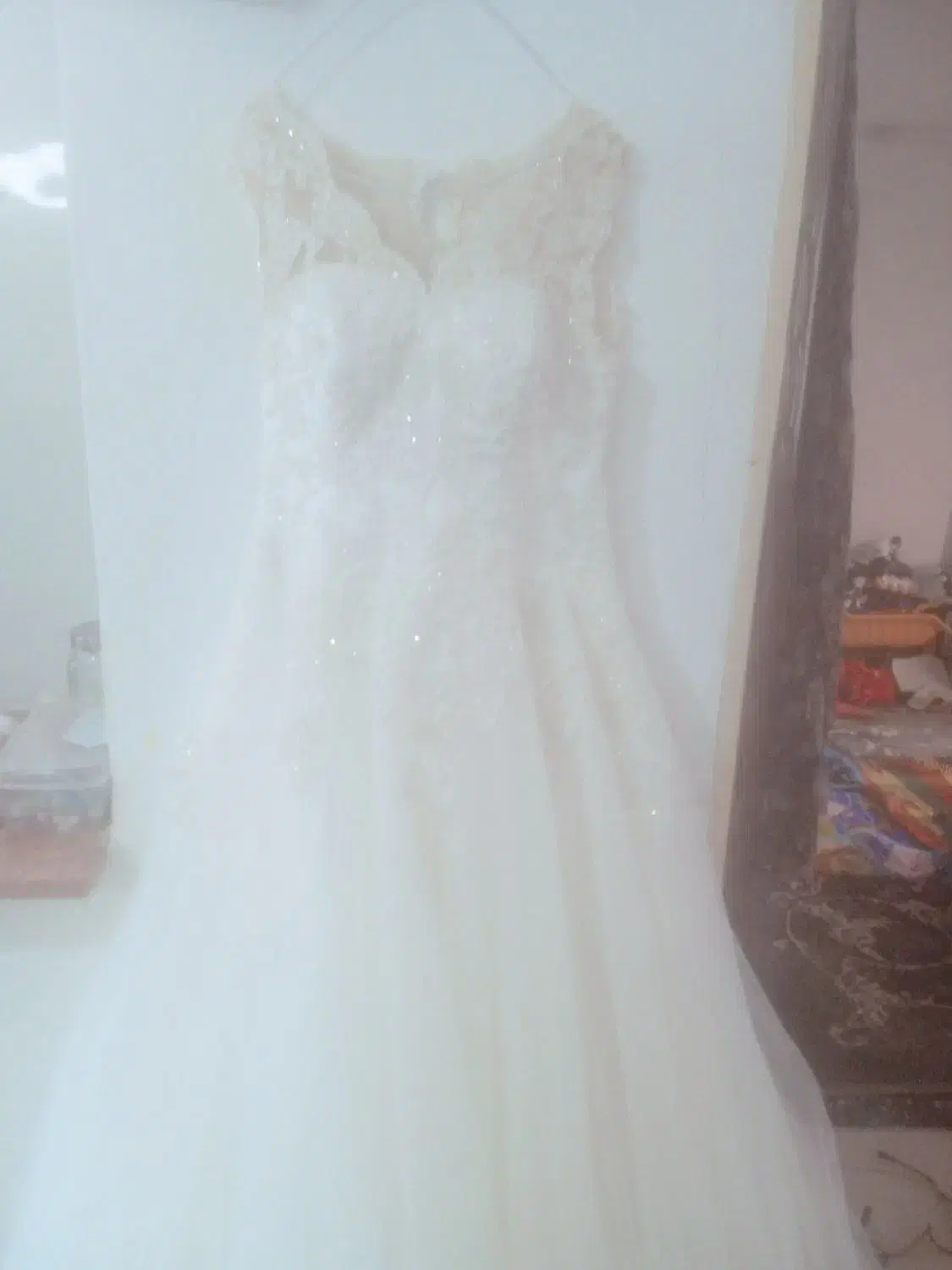 لباس عروس|لباس|فریدون‌کنار, |دیوار