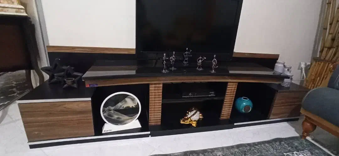 تلوزیون سی اینچ|تلویزیون و پروژکتور|کرج, ساماندهی|دیوار