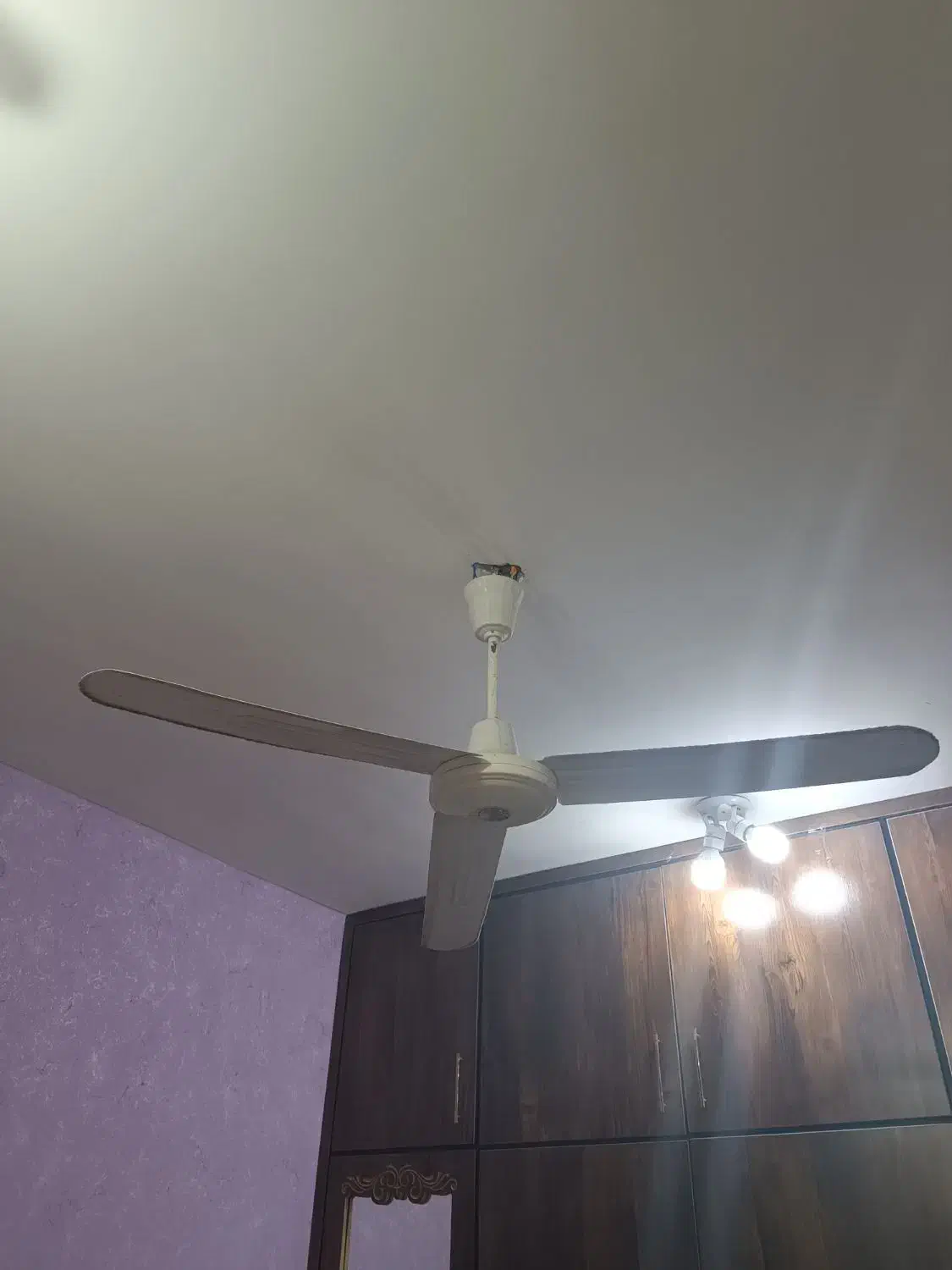 پنکه سقفی|پنکه و تصفیه‌کنندهٔ هوا|شوشتر, |دیوار