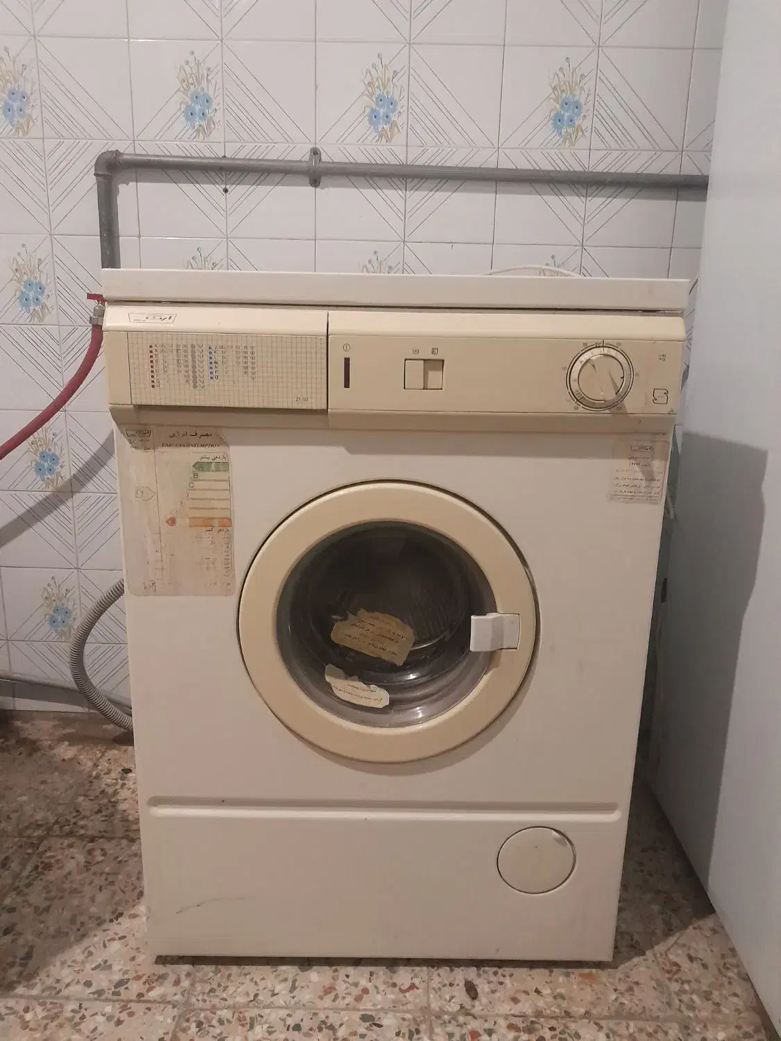 لباس شویی فروش فوری|ماشین لباسشویی و خشککن لباس|خمینیشهر, |دیوار
