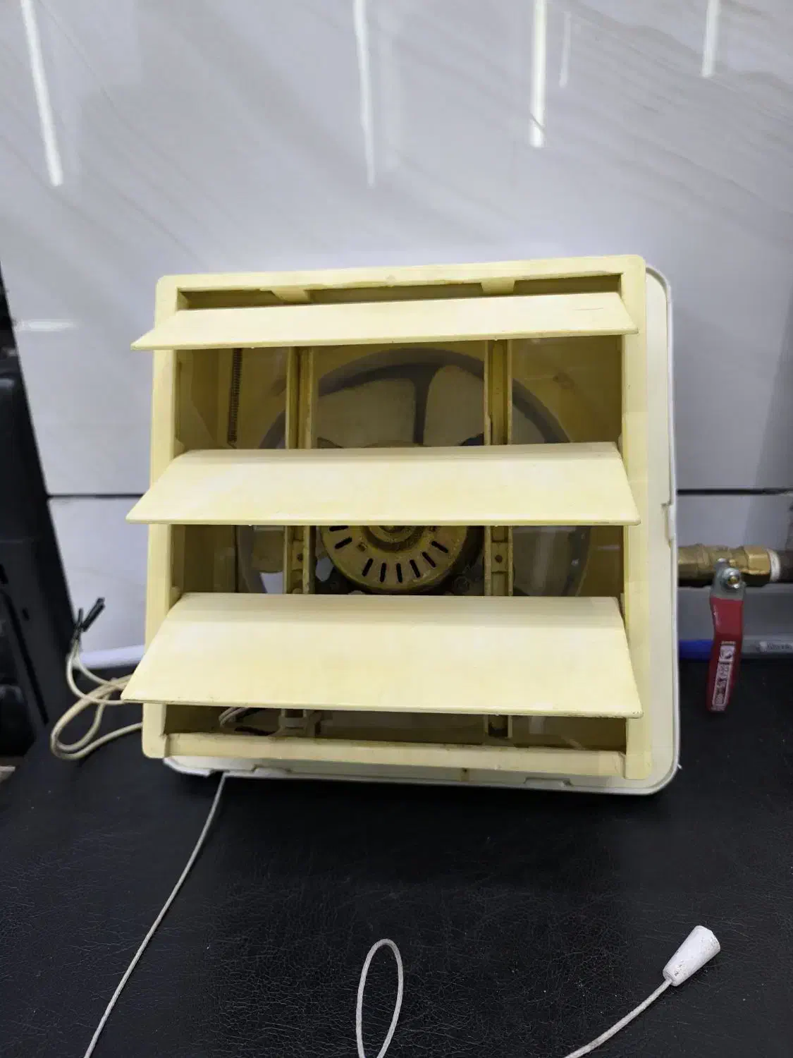 هواکش دمپردار دمنده ۳۰+۳۰|پنکه و تصفیهکنندهٔ هوا|کرج, پیشاهنگی|دیوار