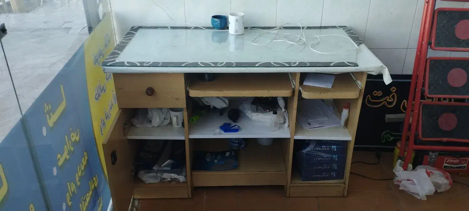 میز کامپیوتر همراه با شیشه|میز تحریر و کامپیوتر|سبزوار, جوادیه شرقی|دیوار