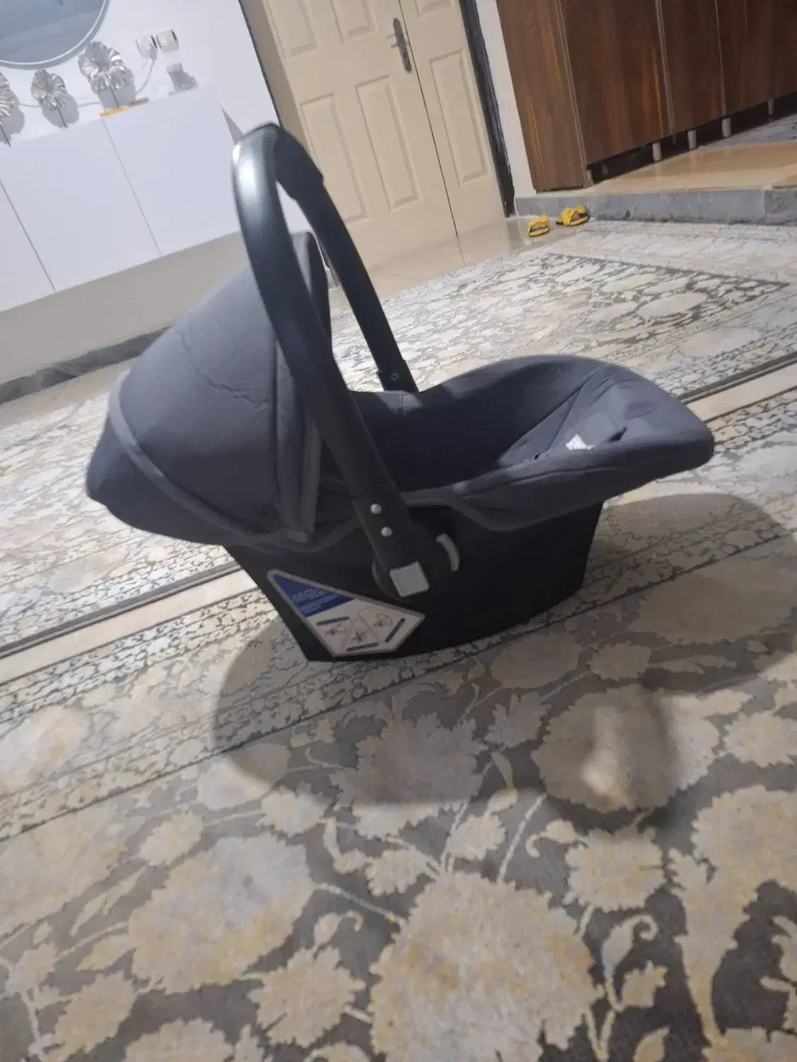 کریر نوزاد قابل معاوضه وفروش|کالسکه و لوازم جانبی|کرمانشاه, |دیوار