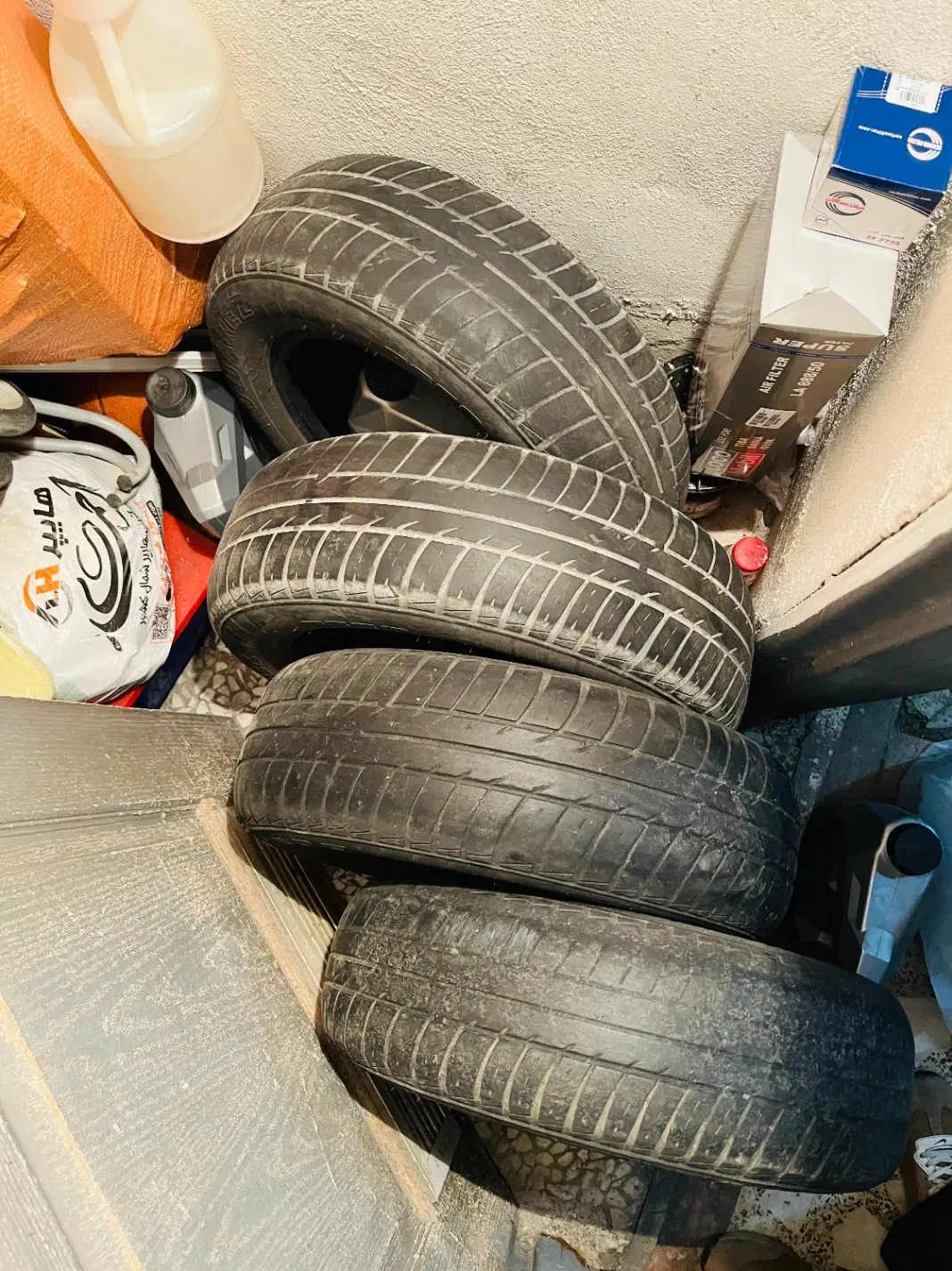 لاستیک تیبا دو|قطعات یدکی و لوازم جانبی|رشت, چله خانه|دیوار