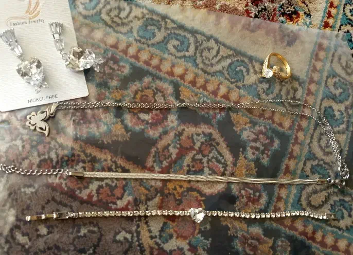 بدلیجات|بدلیجات|شاهین‌شهر, برخوار غرب|دیوار