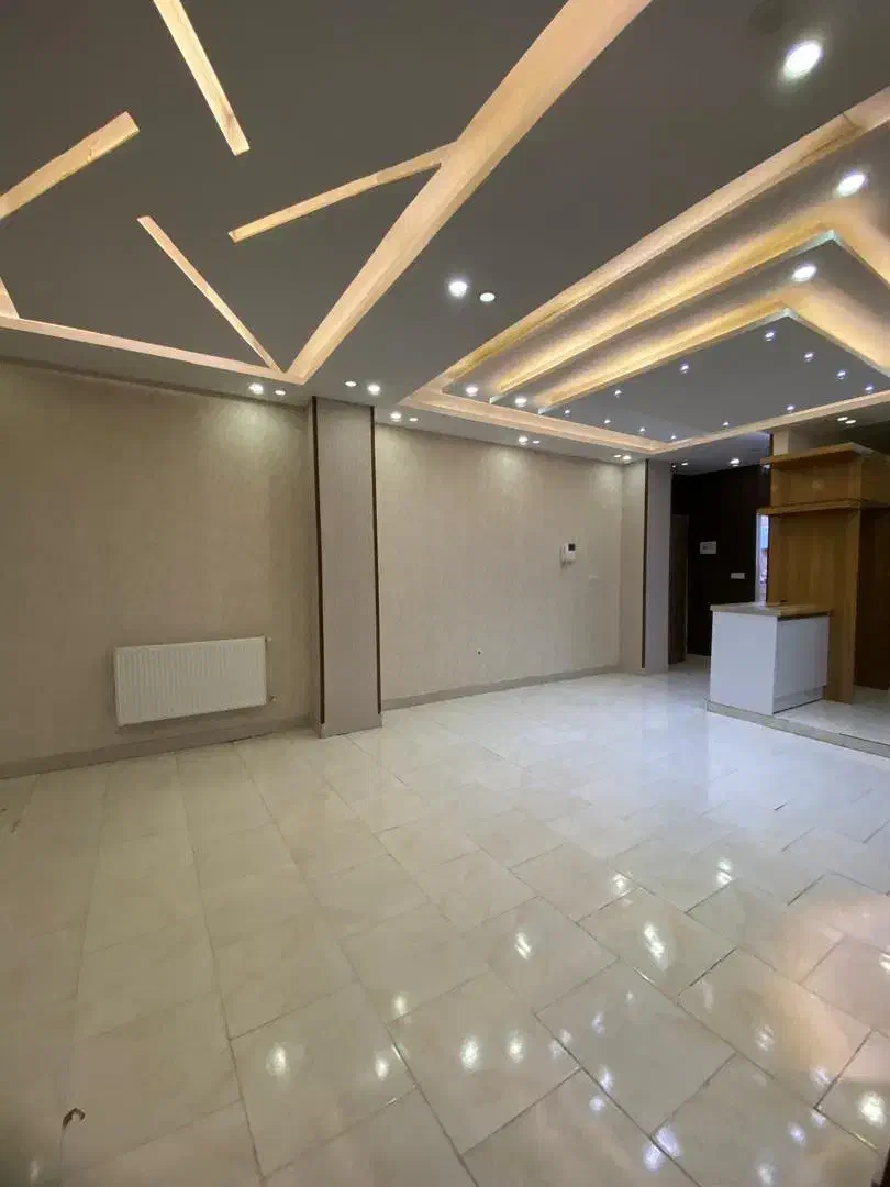 ((ادب شمالی))100متری عکس واقعی و پذیرایی بزرگ|فروش آپارتمان|پرند, فاز ۶|دیوار