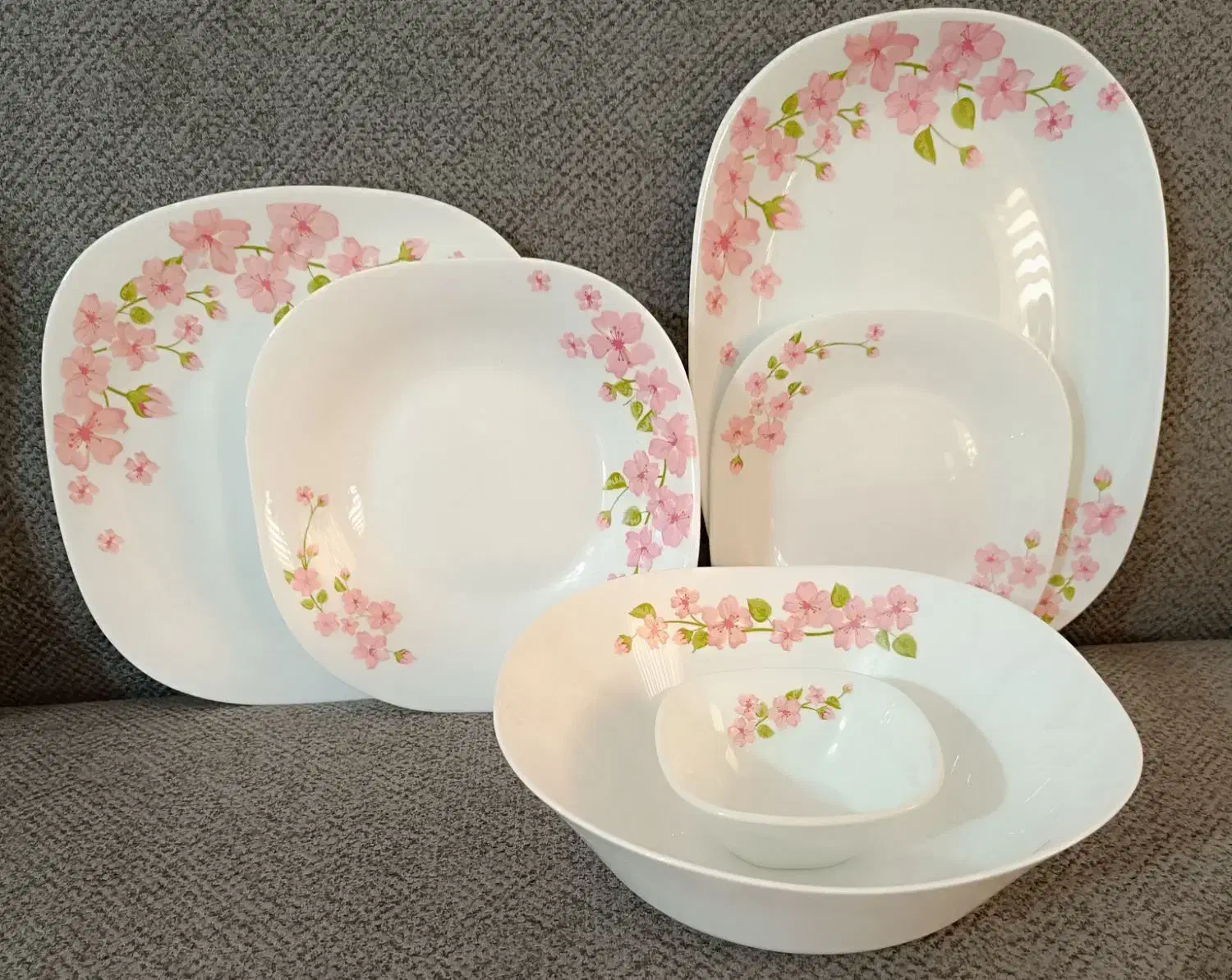 ظروف پذیرایی نو و در حد نو|ظروف سرو و پذیرایی|ری, اقدسیه|دیوار