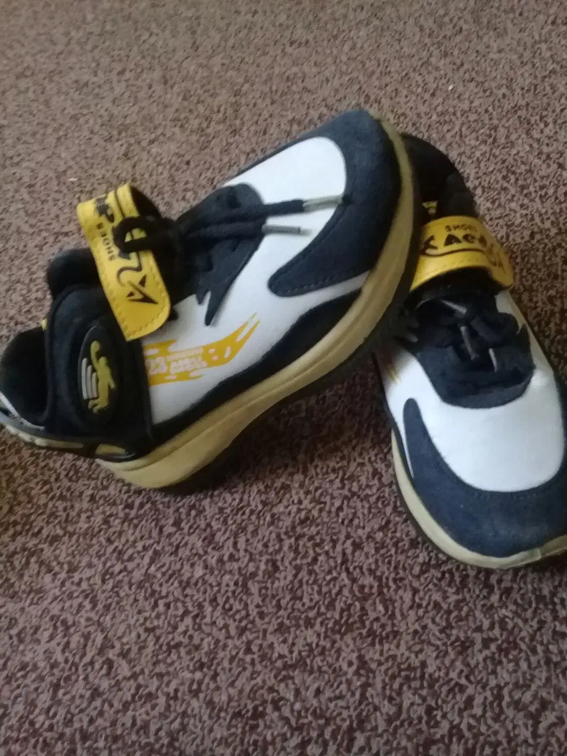 کفش بچگانه|کفش و لباس بچه|ایلام, |دیوار