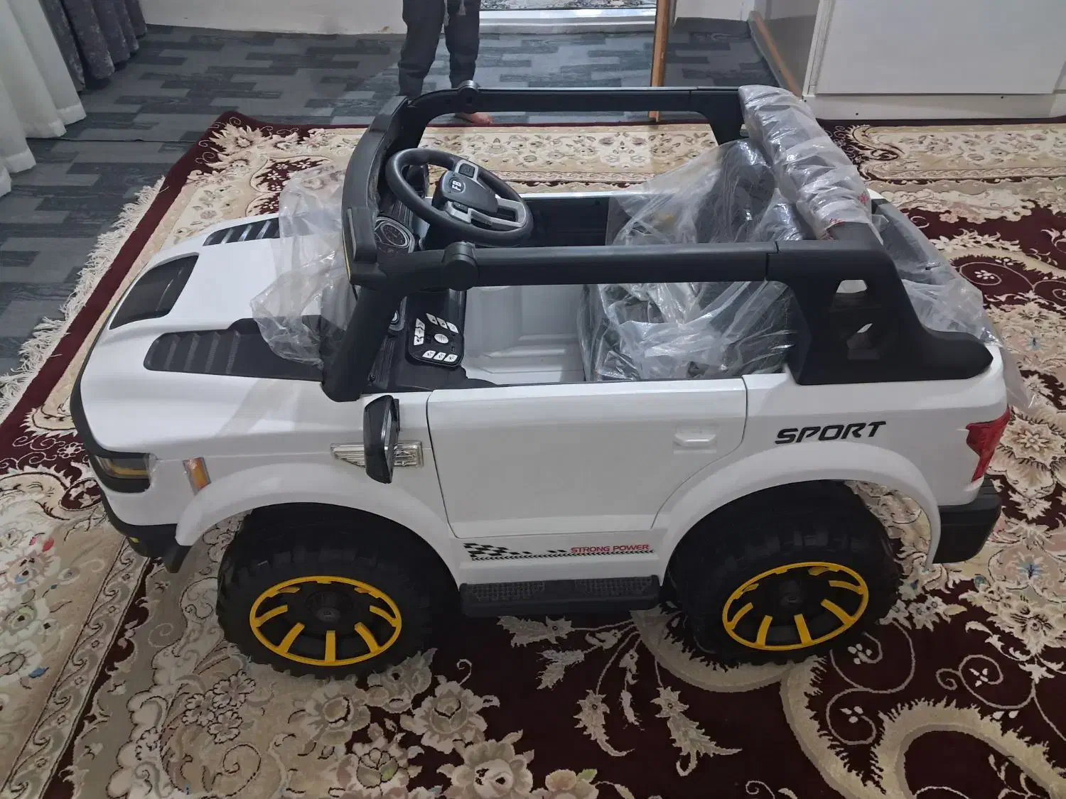 ماشین شارزی|اسباب‌‌بازی|سراب, |دیوار