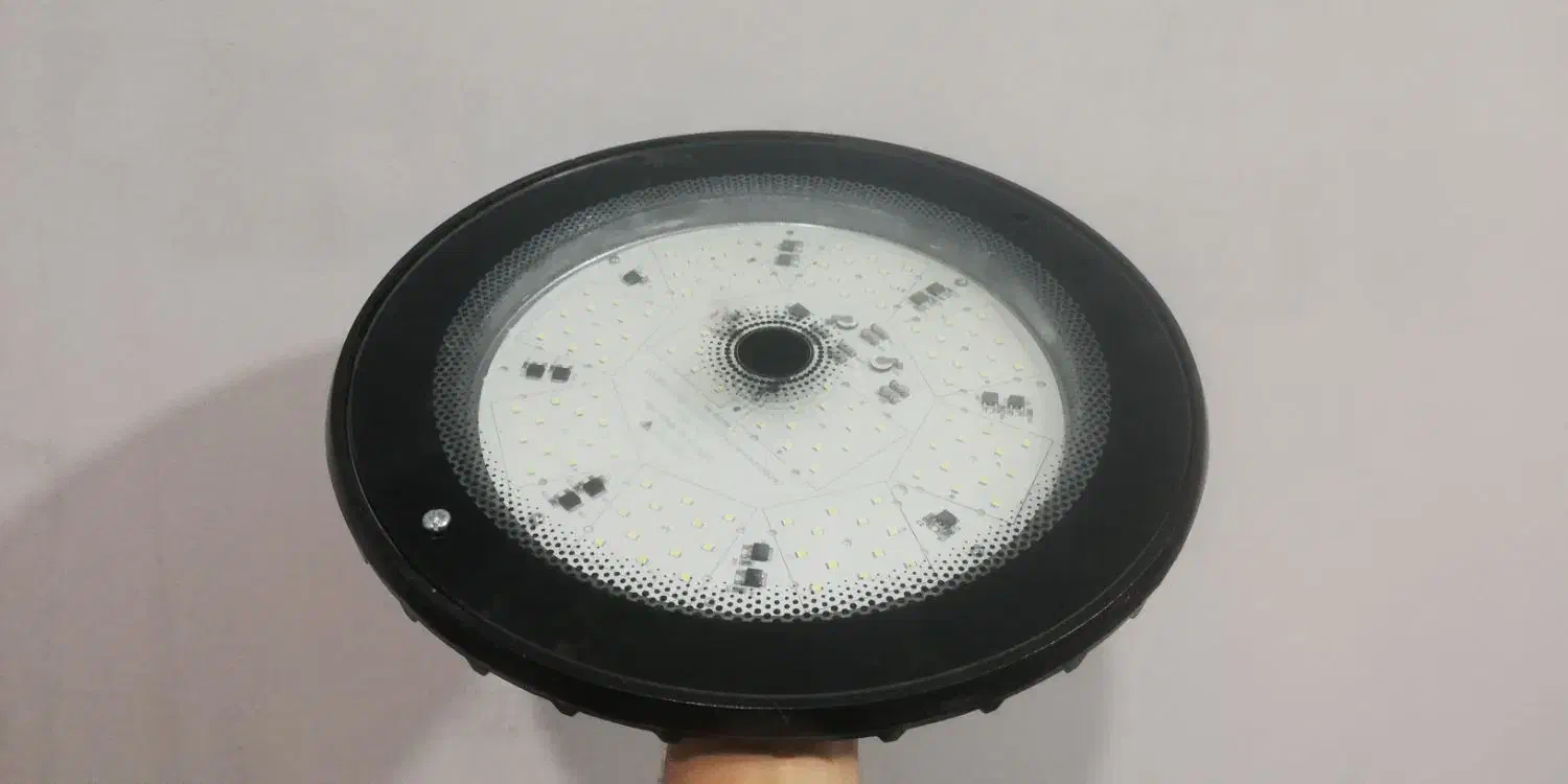 تعمیر حرفه ای لامپ و پرژکتور های سالنی LED|لامپ و چراغ|یزد, |دیوار