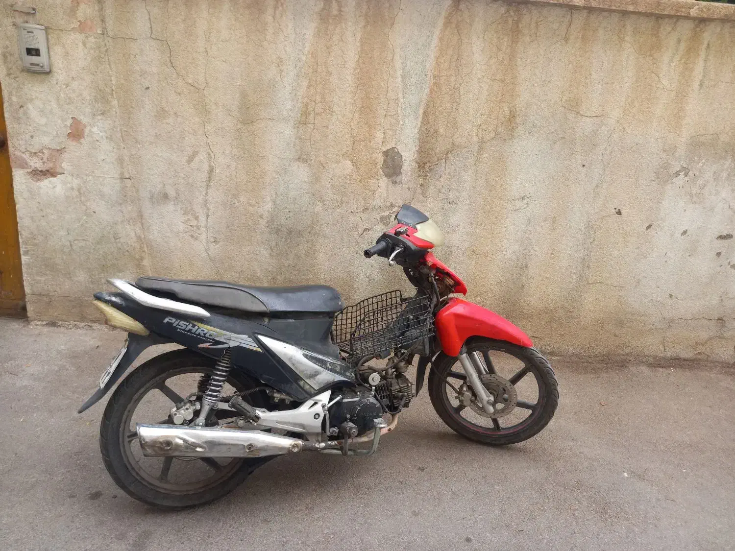 موتور پشرو ۱۳۵|موتورسیکلت|شیراز, شهرک صدا و سیما|دیوار