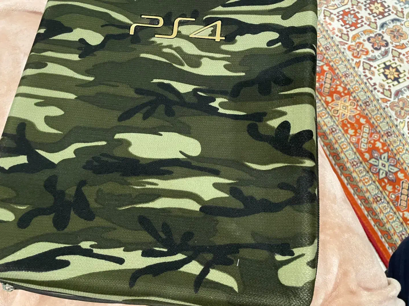 کنسول|کنسول، بازی ویدئویی و آنلاین|رشت, سعدی (تختی)|دیوار