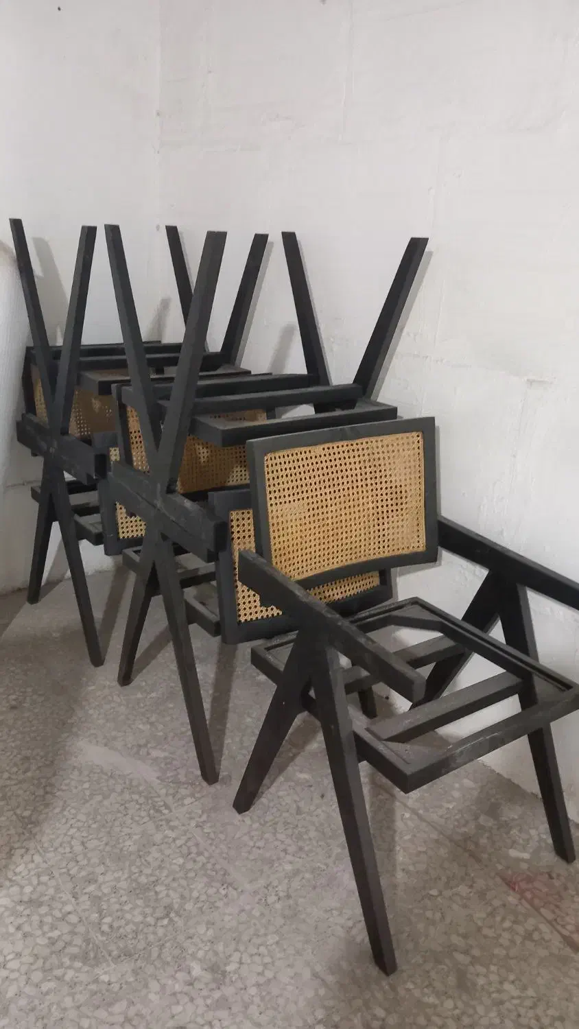 صندلی چوبی حصیری|میز و صندلی غذاخوری|پردیس, سیاه سنگ|دیوار